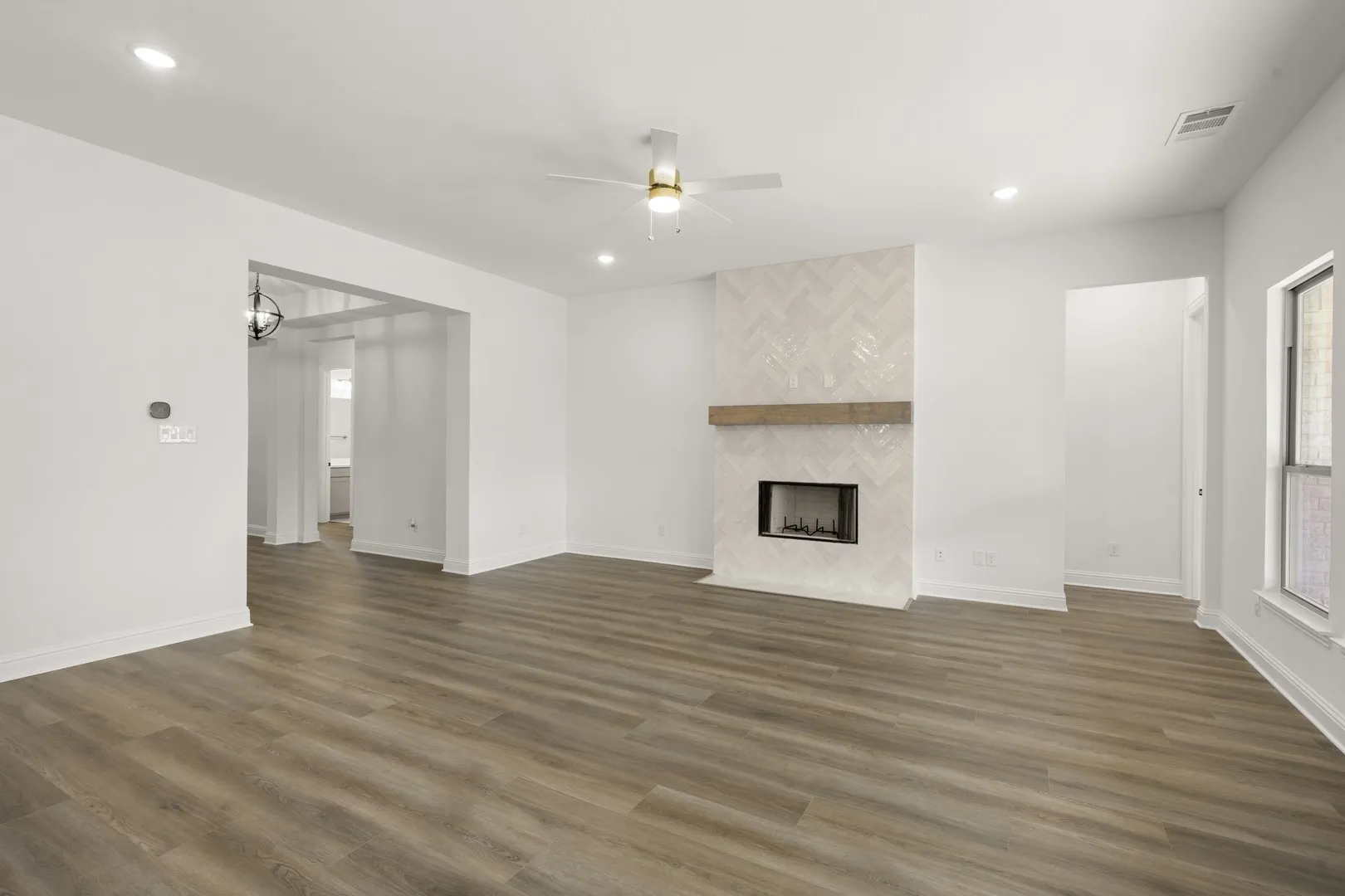 4806 Bel Air- Living Room-1