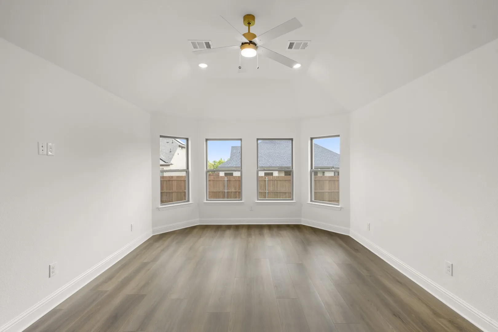 4806 Bel Air- Primary Suite-1