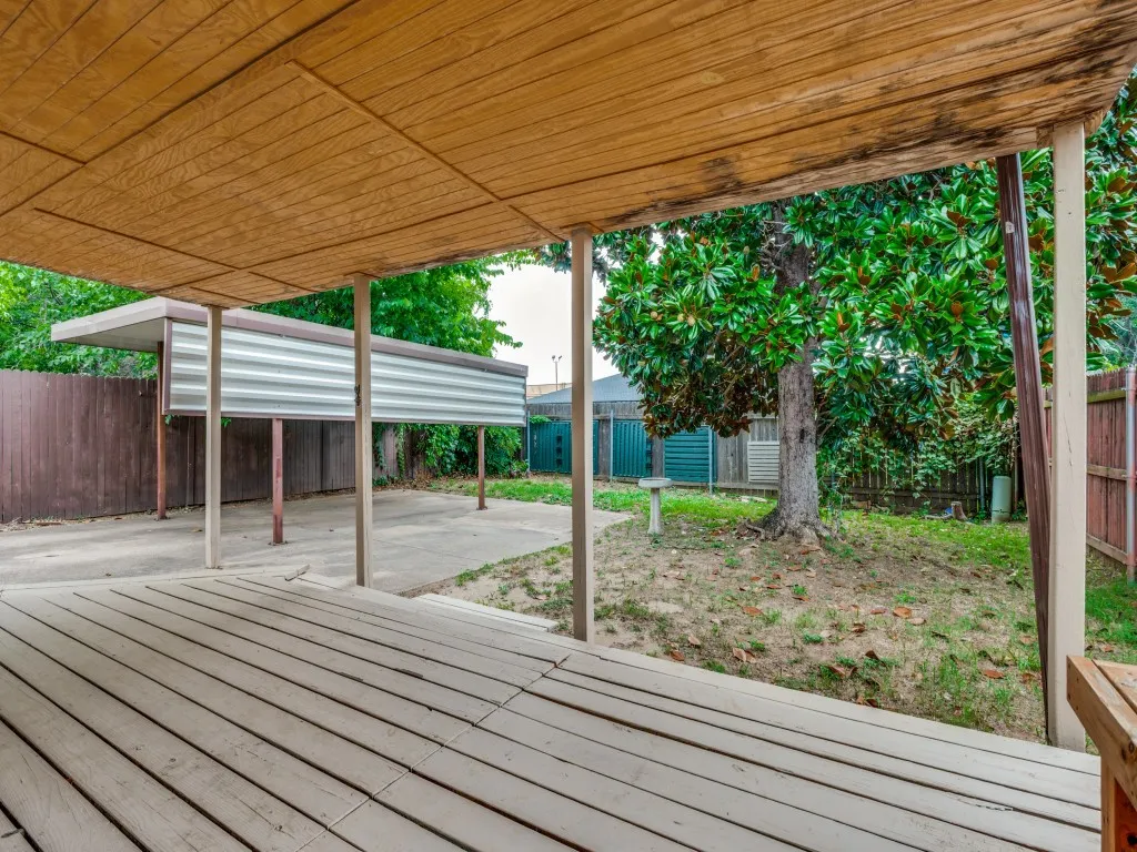 Duplex For Rent in Tarrant County , 3006 Post Oak Drive, Euless, Texas 76039, 2 Bedroom, 1 Bathroom, Garage spaces, 1,044 Sqft, built in 1984, mls#21333482, Real Estate Agent in Euless, Homes For Rent in Tarrant county, Homes For Rent in Euless, Realtor in Euless Texas, Real Estate Brokerage Independent Realty Texas, Luminita Cordes Realtor