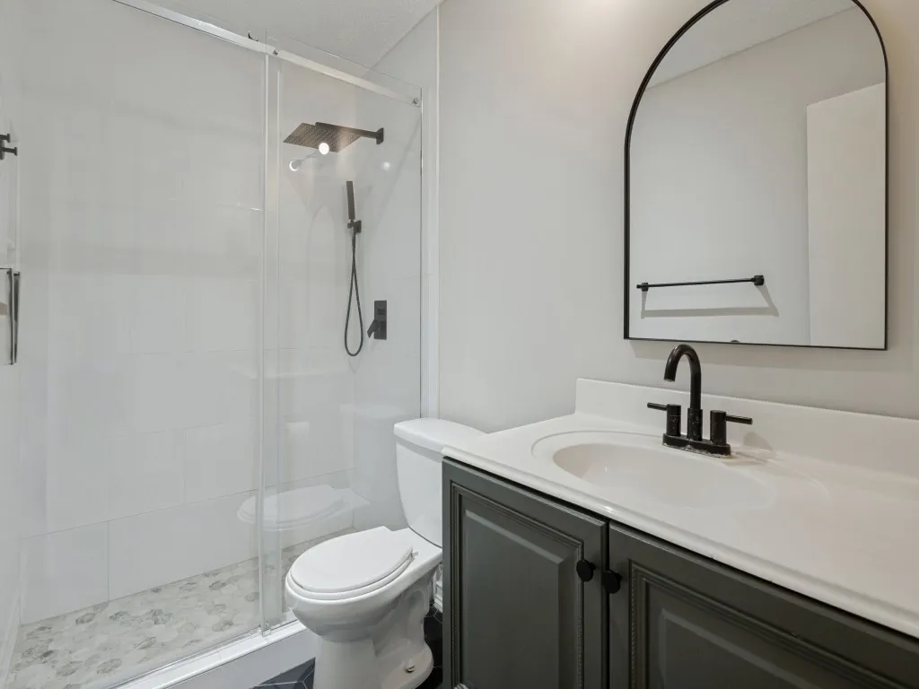 Duplex For Rent in Tarrant County , 3006 Post Oak Drive, Euless, Texas 76039, 2 Bedroom, 1 Bathroom, Garage spaces, 1,044 Sqft, built in 1984, mls#21333482, Real Estate Agent in Euless, Homes For Rent in Tarrant county, Homes For Rent in Euless, Realtor in Euless Texas, Real Estate Brokerage Independent Realty Texas, Luminita Cordes Realtor