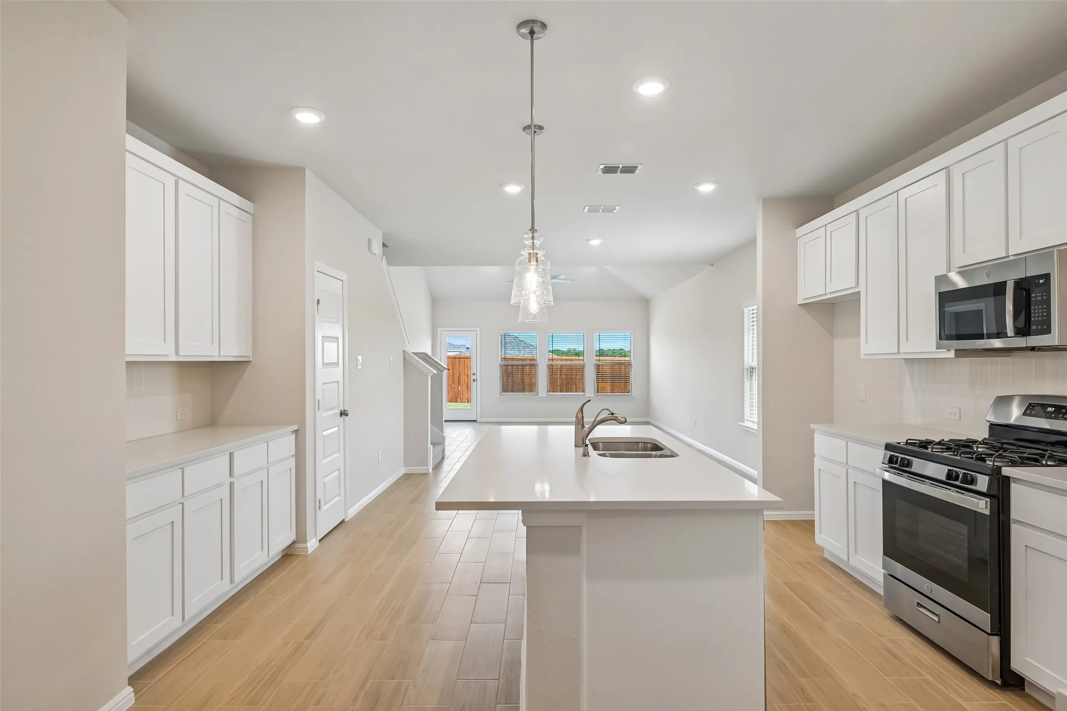 Single Family Residence For Sale in Grayson County , 1275 Wild Cherry Way, Van Alstyne, Texas 75495, 4 Bedroom, 3 Bathroom, 2 Garage spaces, 2,421 Sqft, built in 2026, mls#21312715, Real Estate Agent in Van Alstyne, Homes For Sale in Grayson county, Homes For Sale in Van Alstyne, Realtor in Van Alstyne Texas, Real Estate Brokerage Independent Realty Texas, Luminita Cordes Realtor