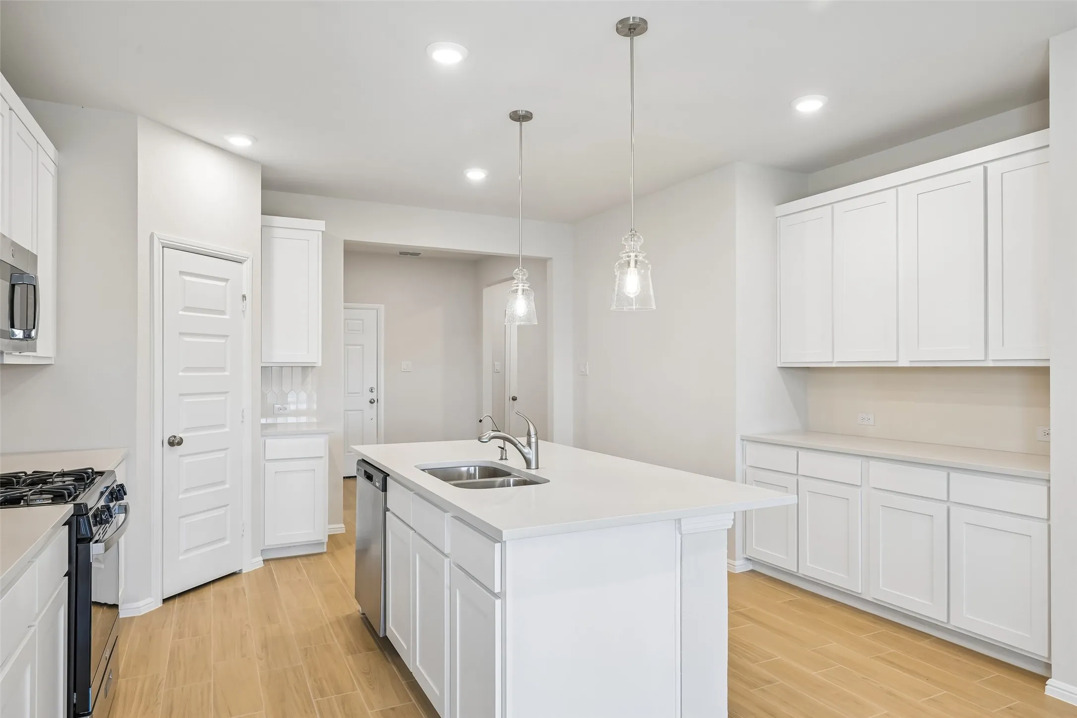 Single Family Residence For Sale in Grayson County , 1275 Wild Cherry Way, Van Alstyne, Texas 75495, 4 Bedroom, 3 Bathroom, 2 Garage spaces, 2,421 Sqft, built in 2026, mls#21312715, Real Estate Agent in Van Alstyne, Homes For Sale in Grayson county, Homes For Sale in Van Alstyne, Realtor in Van Alstyne Texas, Real Estate Brokerage Independent Realty Texas, Luminita Cordes Realtor