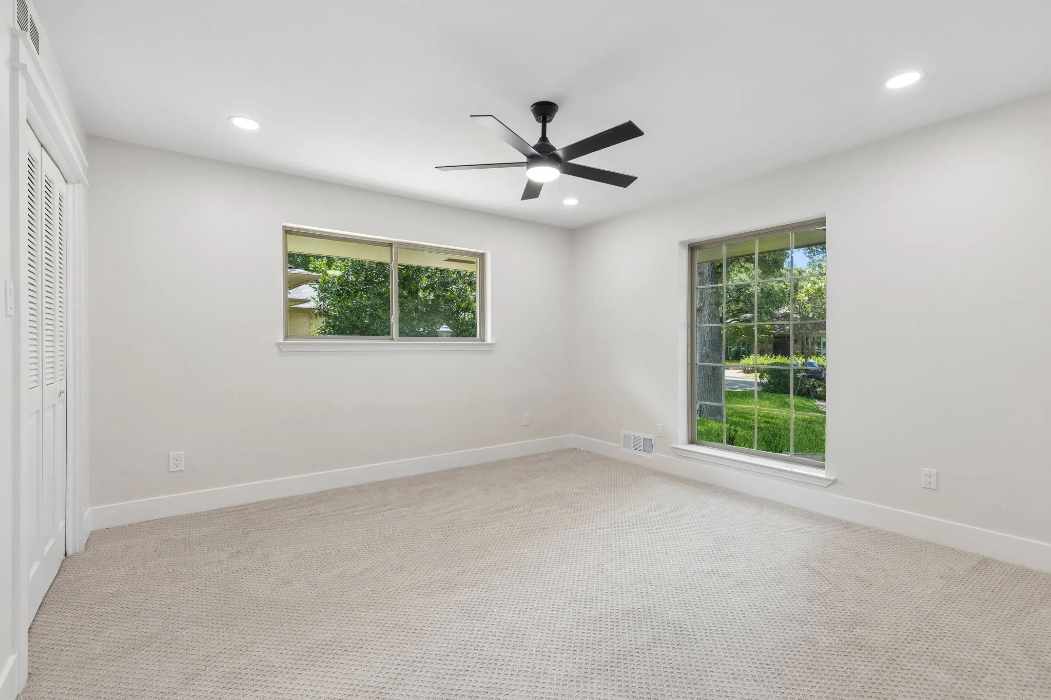 Single Family Residence For Sale in Dallas County , 6941 Midcrest Drive, Dallas, Texas 75254, 5 Bedroom, 4 Bathroom, 2 Garage spaces, 3,599 Sqft, built in 1966, mls#21329549, Real Estate Agent in Dallas, Homes For Sale in Dallas county, Homes For Sale in Dallas, Realtor in Dallas Texas, Real Estate Brokerage Independent Realty Texas, Luminita Cordes Realtor