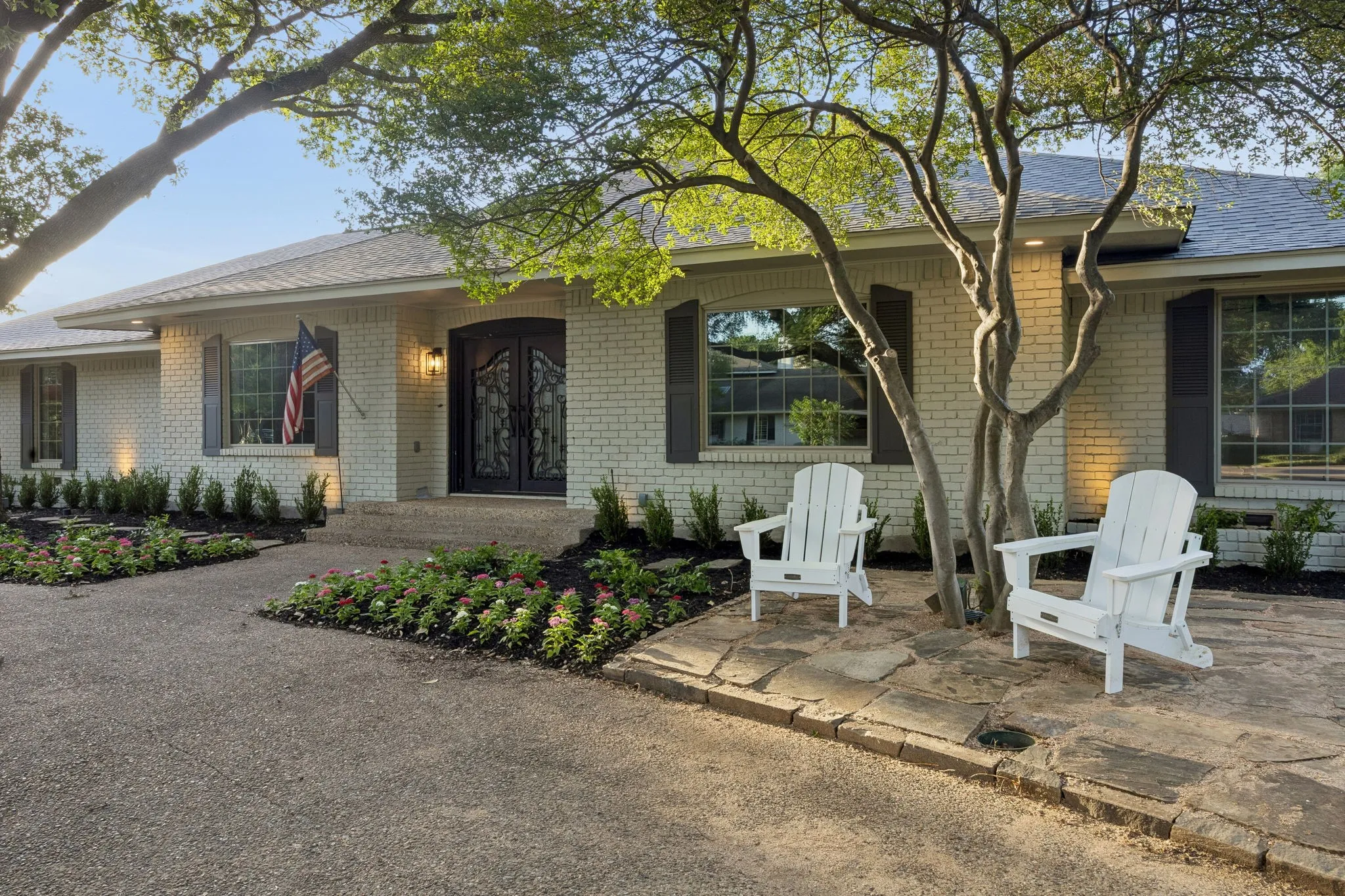 Single Family Residence For Sale in Dallas County , 6941 Midcrest Drive, Dallas, Texas 75254, 5 Bedroom, 4 Bathroom, 2 Garage spaces, 3,599 Sqft, built in 1966, mls#21329549, Real Estate Agent in Dallas, Homes For Sale in Dallas county, Homes For Sale in Dallas, Realtor in Dallas Texas, Real Estate Brokerage Independent Realty Texas, Luminita Cordes Realtor