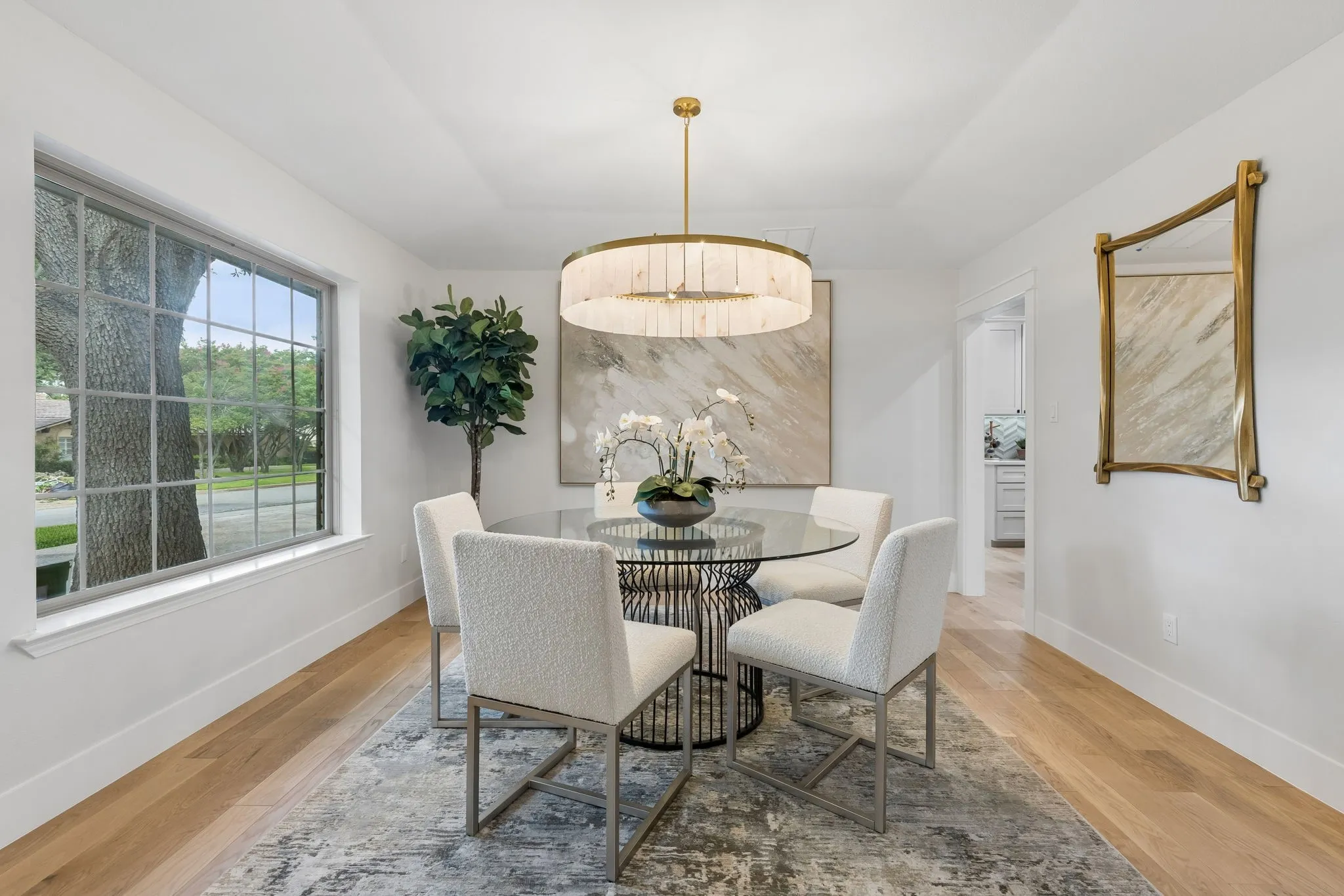 Single Family Residence For Sale in Dallas County , 6941 Midcrest Drive, Dallas, Texas 75254, 5 Bedroom, 4 Bathroom, 2 Garage spaces, 3,599 Sqft, built in 1966, mls#21329549, Real Estate Agent in Dallas, Homes For Sale in Dallas county, Homes For Sale in Dallas, Realtor in Dallas Texas, Real Estate Brokerage Independent Realty Texas, Luminita Cordes Realtor