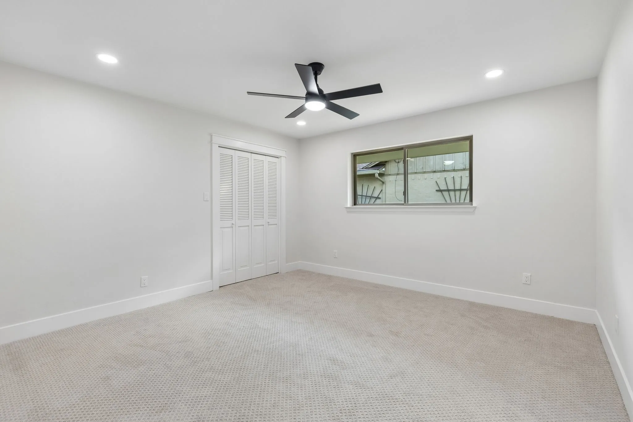 Single Family Residence For Sale in Dallas County , 6941 Midcrest Drive, Dallas, Texas 75254, 5 Bedroom, 4 Bathroom, 2 Garage spaces, 3,599 Sqft, built in 1966, mls#21329549, Real Estate Agent in Dallas, Homes For Sale in Dallas county, Homes For Sale in Dallas, Realtor in Dallas Texas, Real Estate Brokerage Independent Realty Texas, Luminita Cordes Realtor