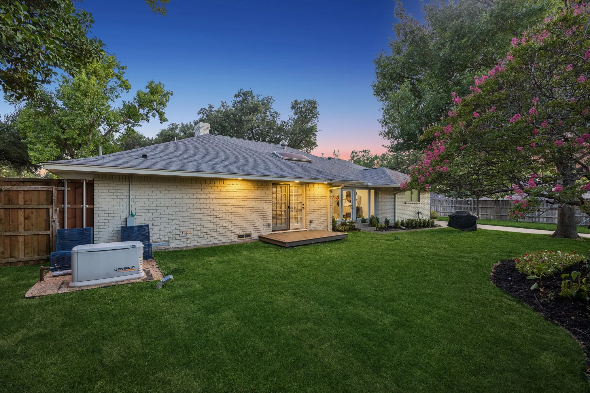 Single Family Residence For Sale in Dallas County , 6941 Midcrest Drive, Dallas, Texas 75254, 5 Bedroom, 4 Bathroom, 2 Garage spaces, 3,599 Sqft, built in 1966, mls#21329549, Real Estate Agent in Dallas, Homes For Sale in Dallas county, Homes For Sale in Dallas, Realtor in Dallas Texas, Real Estate Brokerage Independent Realty Texas, Luminita Cordes Realtor