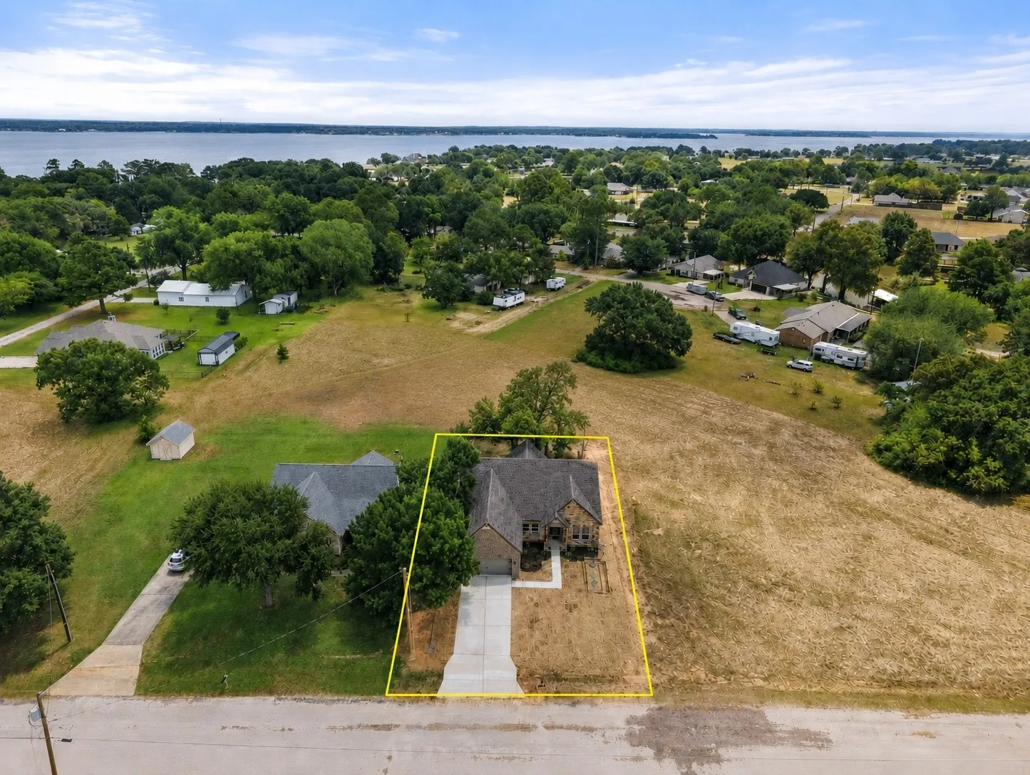 Single Family Residence For Sale in Henderson County , 416 Stirrup Ranch Road, Trinidad, Texas 75163, 4 Bedroom, 3 Bathroom, 2 Garage spaces, 1,832 Sqft, built in 2026, mls#21332313, Real Estate Agent in Trinidad, Homes For Sale in Henderson county, Homes For Sale in Trinidad, Realtor in Trinidad Texas, Real Estate Brokerage Independent Realty Texas, Luminita Cordes Realtor