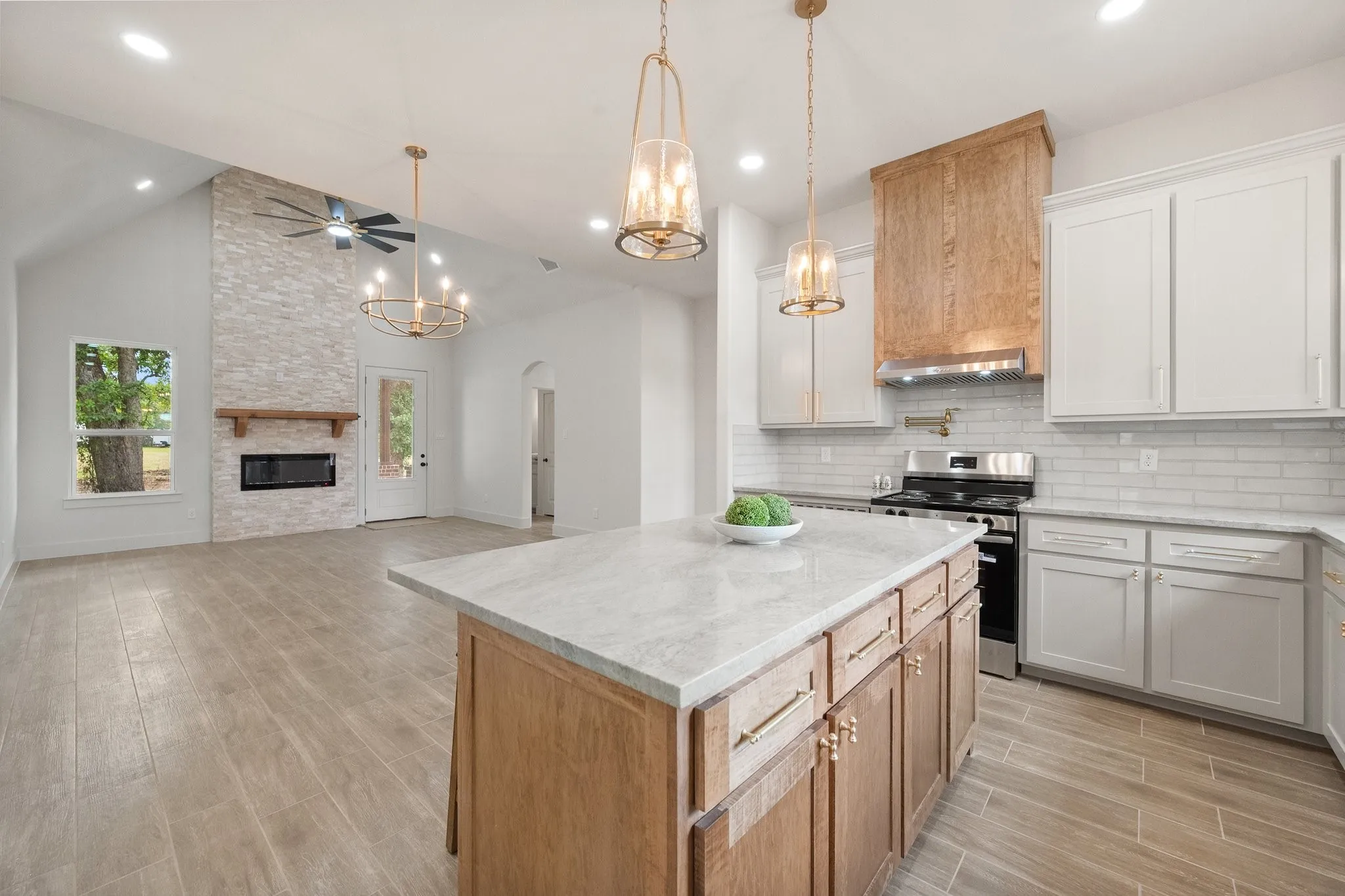 Single Family Residence For Sale in Henderson County , 416 Stirrup Ranch Road, Trinidad, Texas 75163, 4 Bedroom, 3 Bathroom, 2 Garage spaces, 1,832 Sqft, built in 2026, mls#21332313, Real Estate Agent in Trinidad, Homes For Sale in Henderson county, Homes For Sale in Trinidad, Realtor in Trinidad Texas, Real Estate Brokerage Independent Realty Texas, Luminita Cordes Realtor