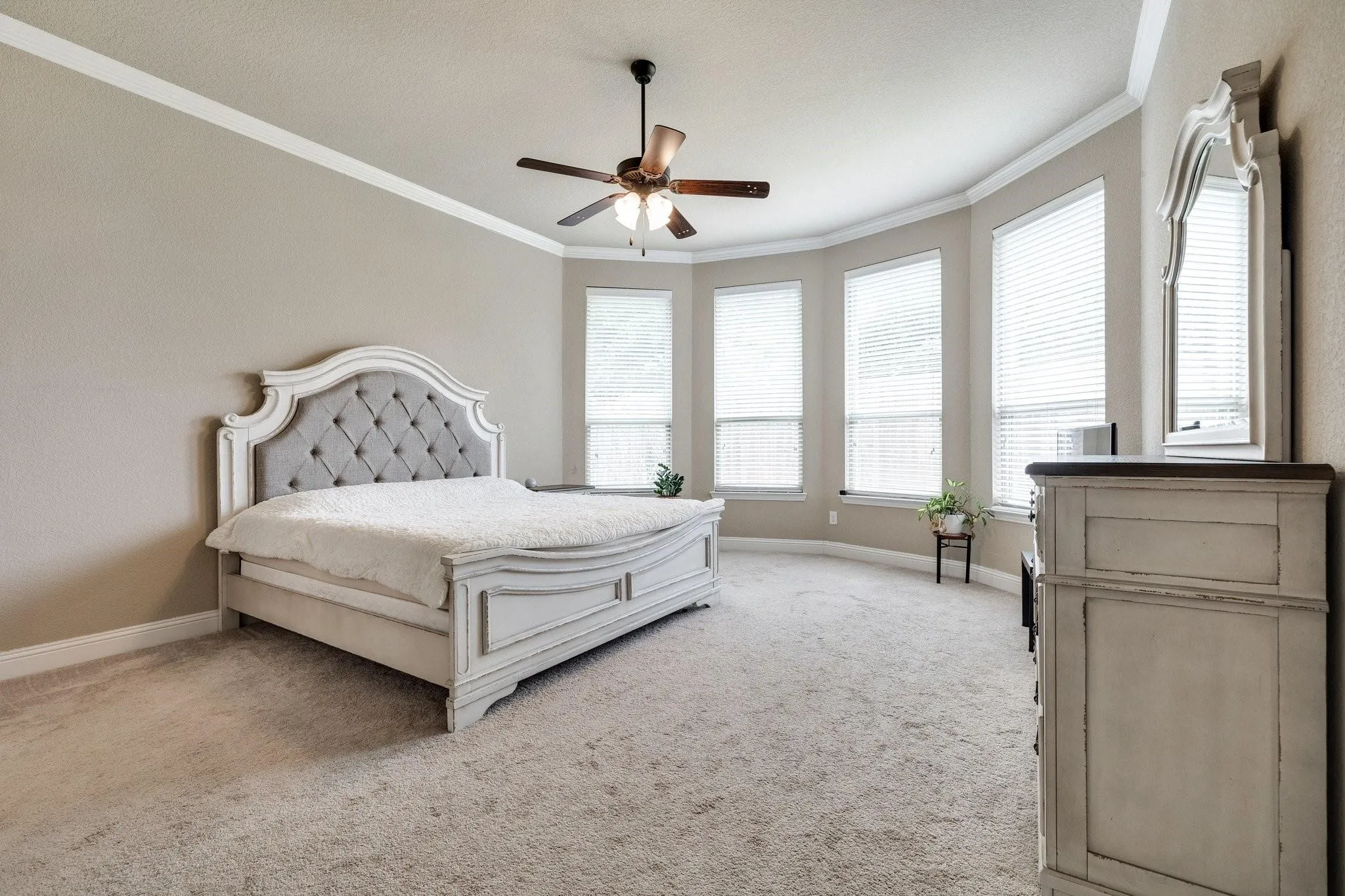 Single Family Residence For Rent in Tarrant County , 7148 Chelsea Drive, North Richland Hills, Texas 76180, 4 Bedroom, 4 Bathroom, 2 Garage spaces, 3,180 Sqft, built in 2016, mls#21331773, Real Estate Agent in North Richland Hills, Homes For Rent in Tarrant county, Homes For Rent in North Richland Hills, Realtor in North Richland Hills Texas, Real Estate Brokerage Independent Realty Texas, Luminita Cordes Realtor