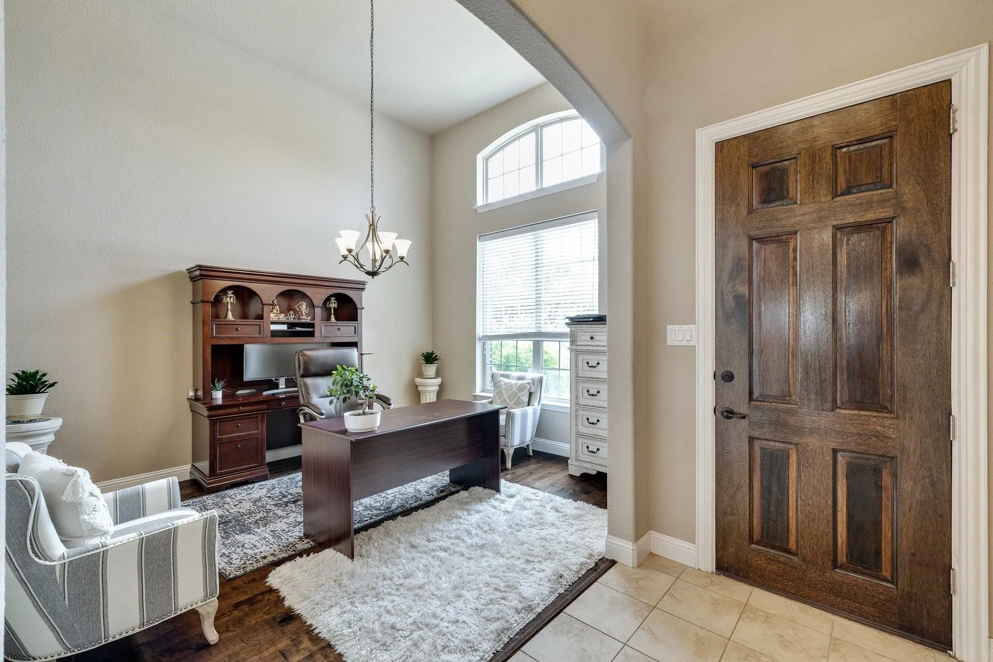 Single Family Residence For Rent in Tarrant County , 7148 Chelsea Drive, North Richland Hills, Texas 76180, 4 Bedroom, 4 Bathroom, 2 Garage spaces, 3,180 Sqft, built in 2016, mls#21331773, Real Estate Agent in North Richland Hills, Homes For Rent in Tarrant county, Homes For Rent in North Richland Hills, Realtor in North Richland Hills Texas, Real Estate Brokerage Independent Realty Texas, Luminita Cordes Realtor