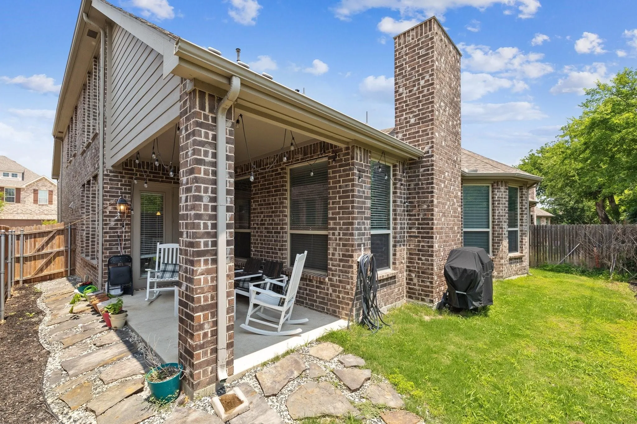 Single Family Residence For Rent in Tarrant County , 7148 Chelsea Drive, North Richland Hills, Texas 76180, 4 Bedroom, 4 Bathroom, 2 Garage spaces, 3,180 Sqft, built in 2016, mls#21331773, Real Estate Agent in North Richland Hills, Homes For Rent in Tarrant county, Homes For Rent in North Richland Hills, Realtor in North Richland Hills Texas, Real Estate Brokerage Independent Realty Texas, Luminita Cordes Realtor