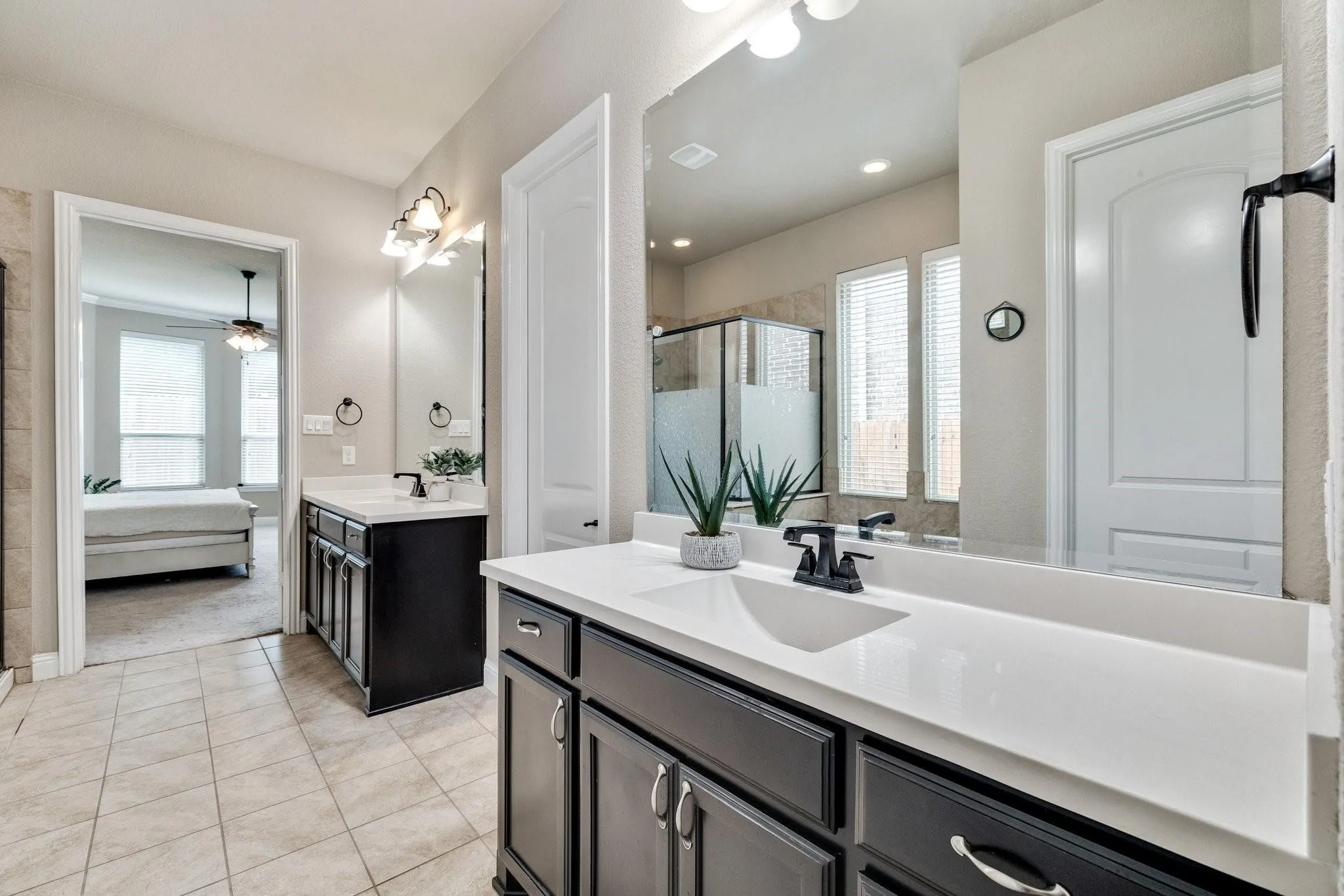 Single Family Residence For Rent in Tarrant County , 7148 Chelsea Drive, North Richland Hills, Texas 76180, 4 Bedroom, 4 Bathroom, 2 Garage spaces, 3,180 Sqft, built in 2016, mls#21331773, Real Estate Agent in North Richland Hills, Homes For Rent in Tarrant county, Homes For Rent in North Richland Hills, Realtor in North Richland Hills Texas, Real Estate Brokerage Independent Realty Texas, Luminita Cordes Realtor