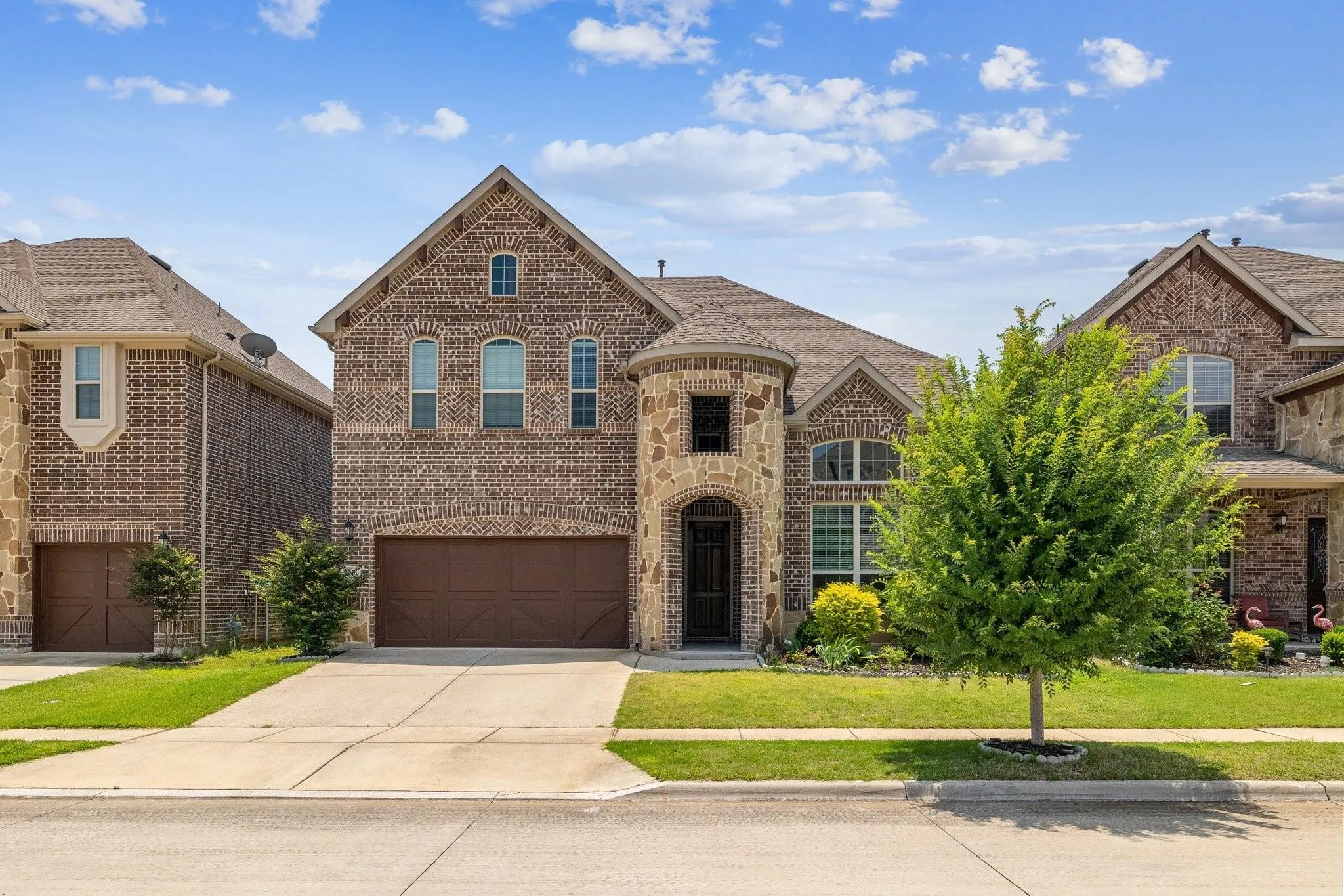 Single Family Residence For Rent in Tarrant County , 7148 Chelsea Drive, North Richland Hills, Texas 76180, 4 Bedroom, 4 Bathroom, 2 Garage spaces, 3,180 Sqft, built in 2016, mls#21331773, Real Estate Agent in North Richland Hills, Homes For Rent in Tarrant county, Homes For Rent in North Richland Hills, Realtor in North Richland Hills Texas, Real Estate Brokerage Independent Realty Texas, Luminita Cordes Realtor