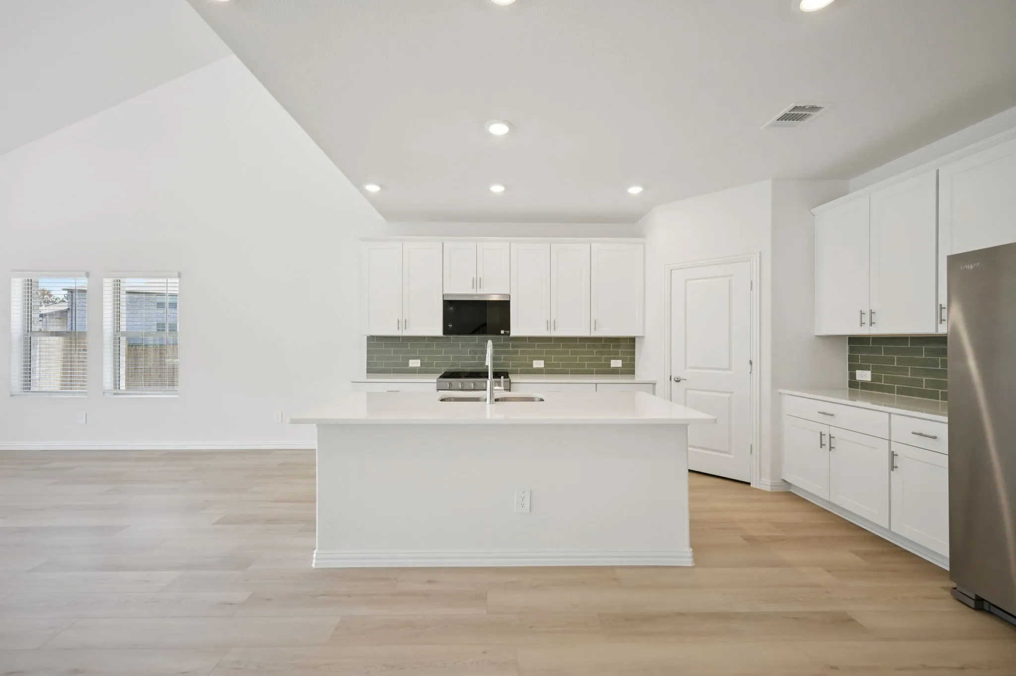 Photo is not of the actual home, but is an inspirational photo of builder’s model home and may depict options, furnishings, and/or decorator features that are not included.