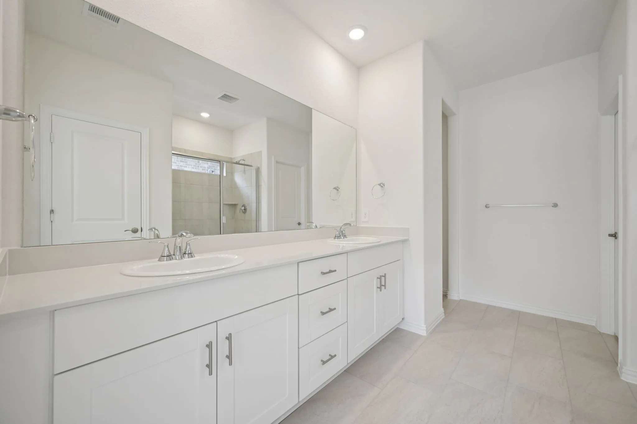 Photo is not of the actual home, but is an inspirational photo of builder’s model home and may depict options, furnishings, and/or decorator features that are not included.