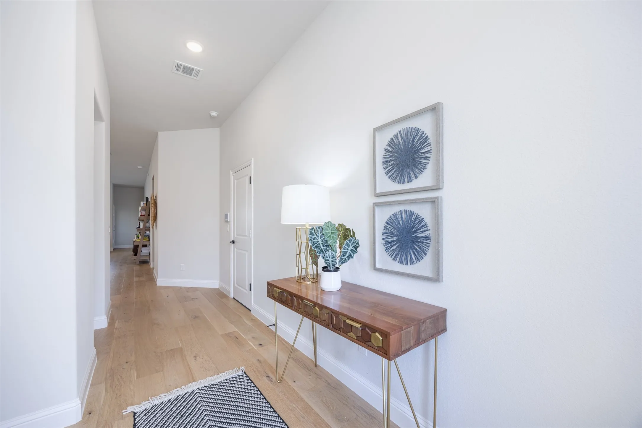 Single Family Residence For Rent in Collin County , 1003 Pecan Glen Drive, Melissa, Texas 75454, 4 Bedroom, 2 Bathroom, 2 Garage spaces, 2,046 Sqft, built in 2023, mls#21333460, Real Estate Agent in Melissa, Homes For Rent in Collin county, Homes For Rent in Melissa, Realtor in Melissa Texas, Real Estate Brokerage Independent Realty Texas, Luminita Cordes Realtor