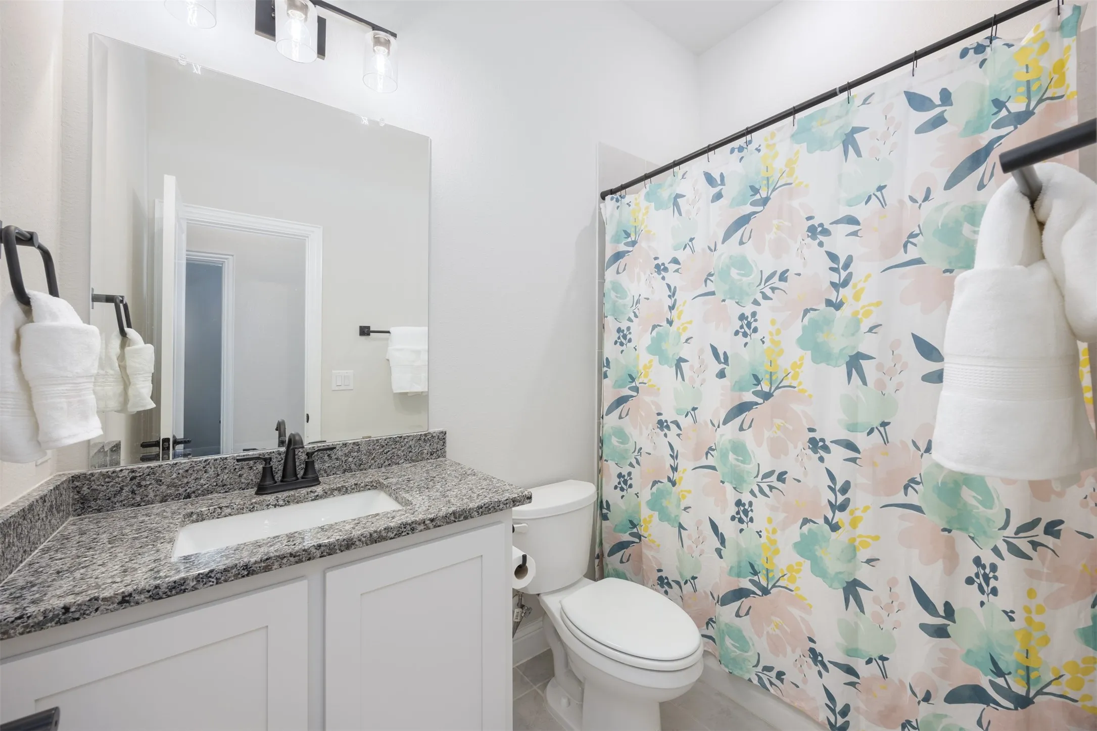 Single Family Residence For Rent in Collin County , 1003 Pecan Glen Drive, Melissa, Texas 75454, 4 Bedroom, 2 Bathroom, 2 Garage spaces, 2,046 Sqft, built in 2023, mls#21333460, Real Estate Agent in Melissa, Homes For Rent in Collin county, Homes For Rent in Melissa, Realtor in Melissa Texas, Real Estate Brokerage Independent Realty Texas, Luminita Cordes Realtor