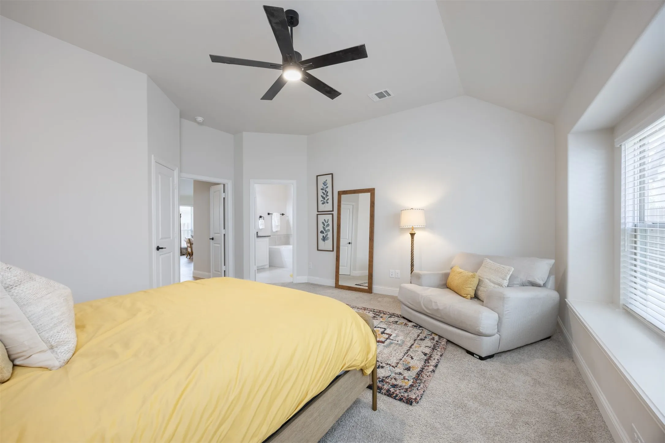 Single Family Residence For Rent in Collin County , 1003 Pecan Glen Drive, Melissa, Texas 75454, 4 Bedroom, 2 Bathroom, 2 Garage spaces, 2,046 Sqft, built in 2023, mls#21333460, Real Estate Agent in Melissa, Homes For Rent in Collin county, Homes For Rent in Melissa, Realtor in Melissa Texas, Real Estate Brokerage Independent Realty Texas, Luminita Cordes Realtor
