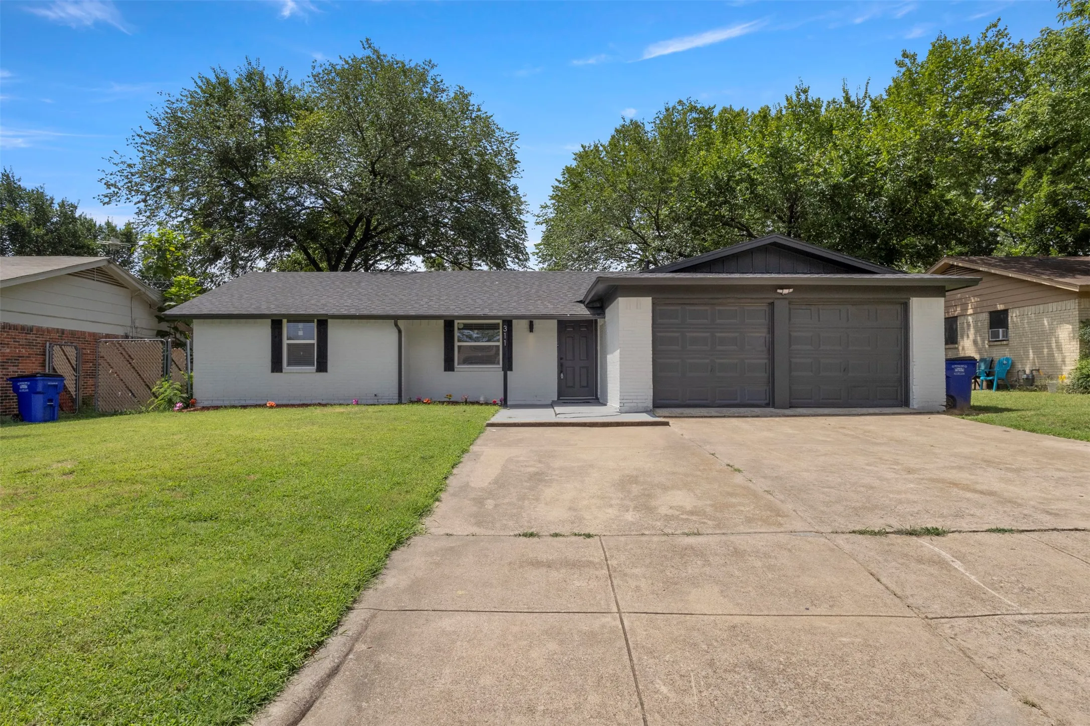 Single Family Residence For Sale in Tarrant County , 311 Arthur Drive, Kennedale, Texas 76060, 3 Bedroom, 2 Bathroom, 2 Garage spaces, 1,317 Sqft, built in 1968, mls#21332703, Real Estate Agent in Kennedale, Homes For Sale in Tarrant county, Homes For Sale in Kennedale, Realtor in Kennedale Texas, Real Estate Brokerage Independent Realty Texas, Luminita Cordes Realtor