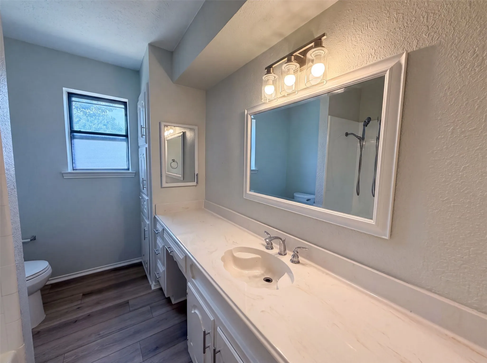 Single Family Residence For Sale in Tarrant County , 940 Western Trail, Keller, Texas 76248, 3 Bedroom, 3 Bathroom, 3 Garage spaces, 2,442 Sqft, built in 1978, mls#21333528, Real Estate Agent in Keller, Homes For Sale in Tarrant county, Homes For Sale in Keller, Realtor in Keller Texas, Real Estate Brokerage Independent Realty Texas, Luminita Cordes Realtor