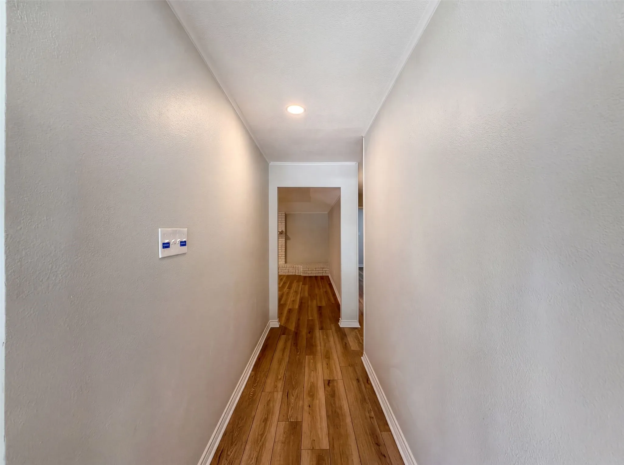 Single Family Residence For Sale in Tarrant County , 940 Western Trail, Keller, Texas 76248, 3 Bedroom, 3 Bathroom, 3 Garage spaces, 2,442 Sqft, built in 1978, mls#21333528, Real Estate Agent in Keller, Homes For Sale in Tarrant county, Homes For Sale in Keller, Realtor in Keller Texas, Real Estate Brokerage Independent Realty Texas, Luminita Cordes Realtor