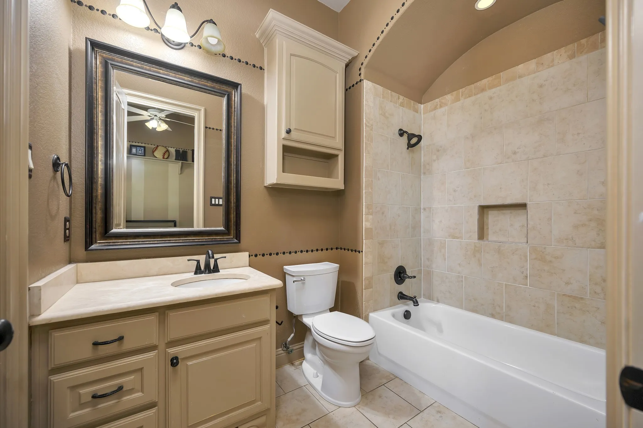 Full Bath 4 is En-Suite to Bedroom 4
