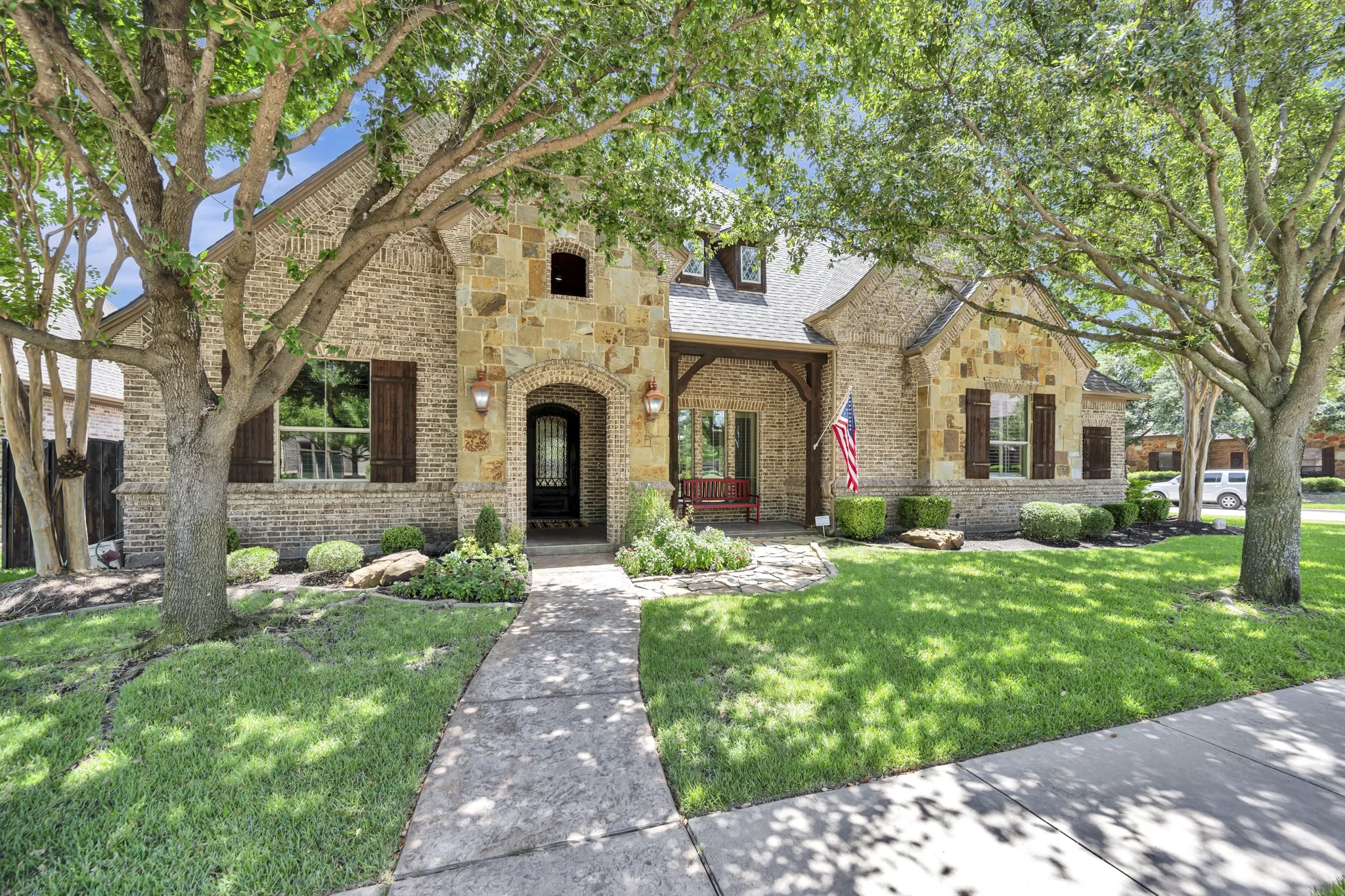 Welcome Home to 8100 Canyon Oak Drive, North Richland Hills, TX  76182