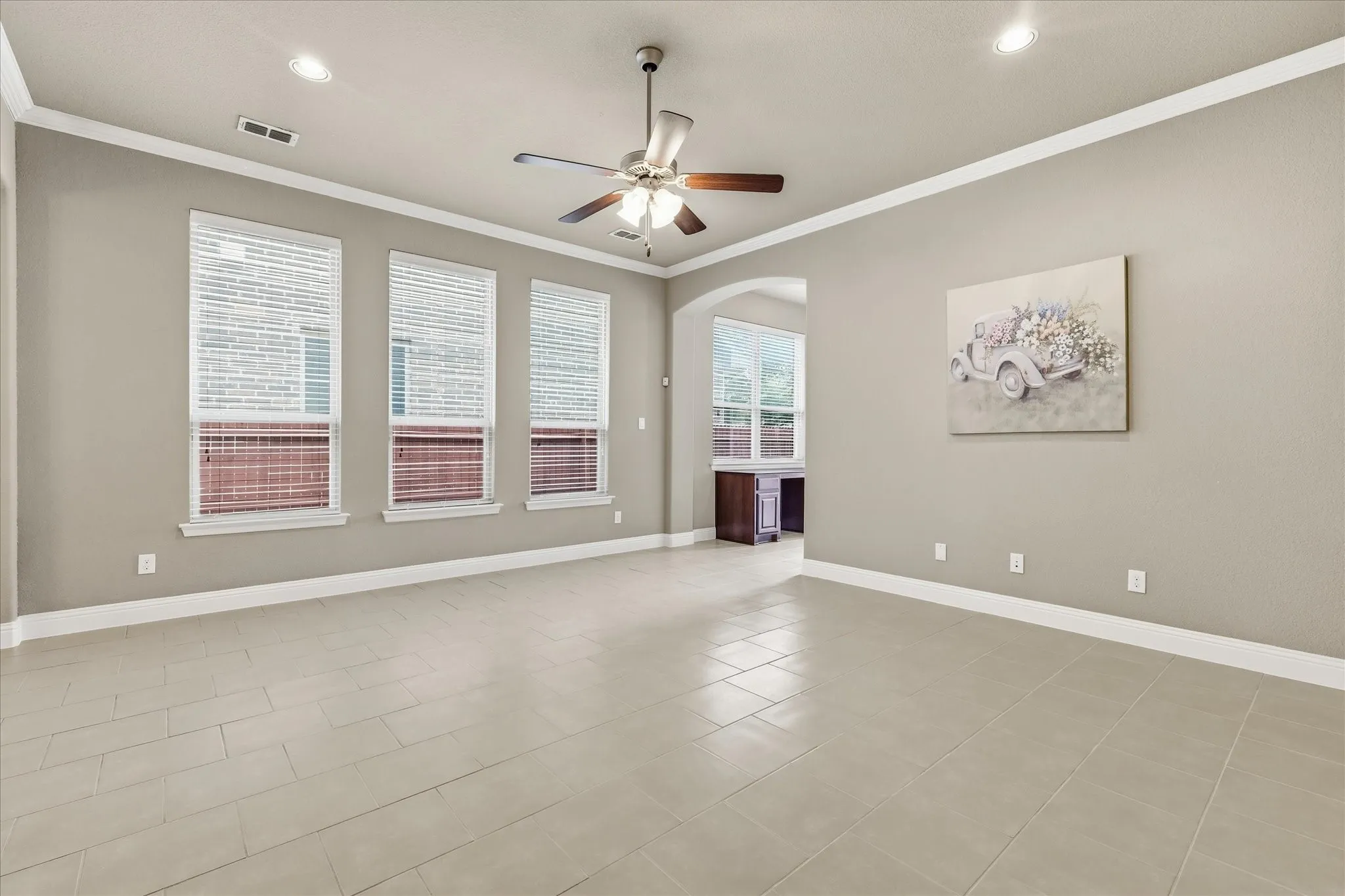 Single Family Residence For Sale in Tarrant County , 4332 Old Grove Way, Fort Worth, Texas 76244, 4 Bedroom, 3 Bathroom, 2 Garage spaces, 2,658 Sqft, built in 2015, mls#21332729, Real Estate Agent in Fort Worth, Homes For Sale in Tarrant county, Homes For Sale in Fort Worth, Realtor in Fort Worth Texas, Real Estate Brokerage Independent Realty Texas, Luminita Cordes Realtor