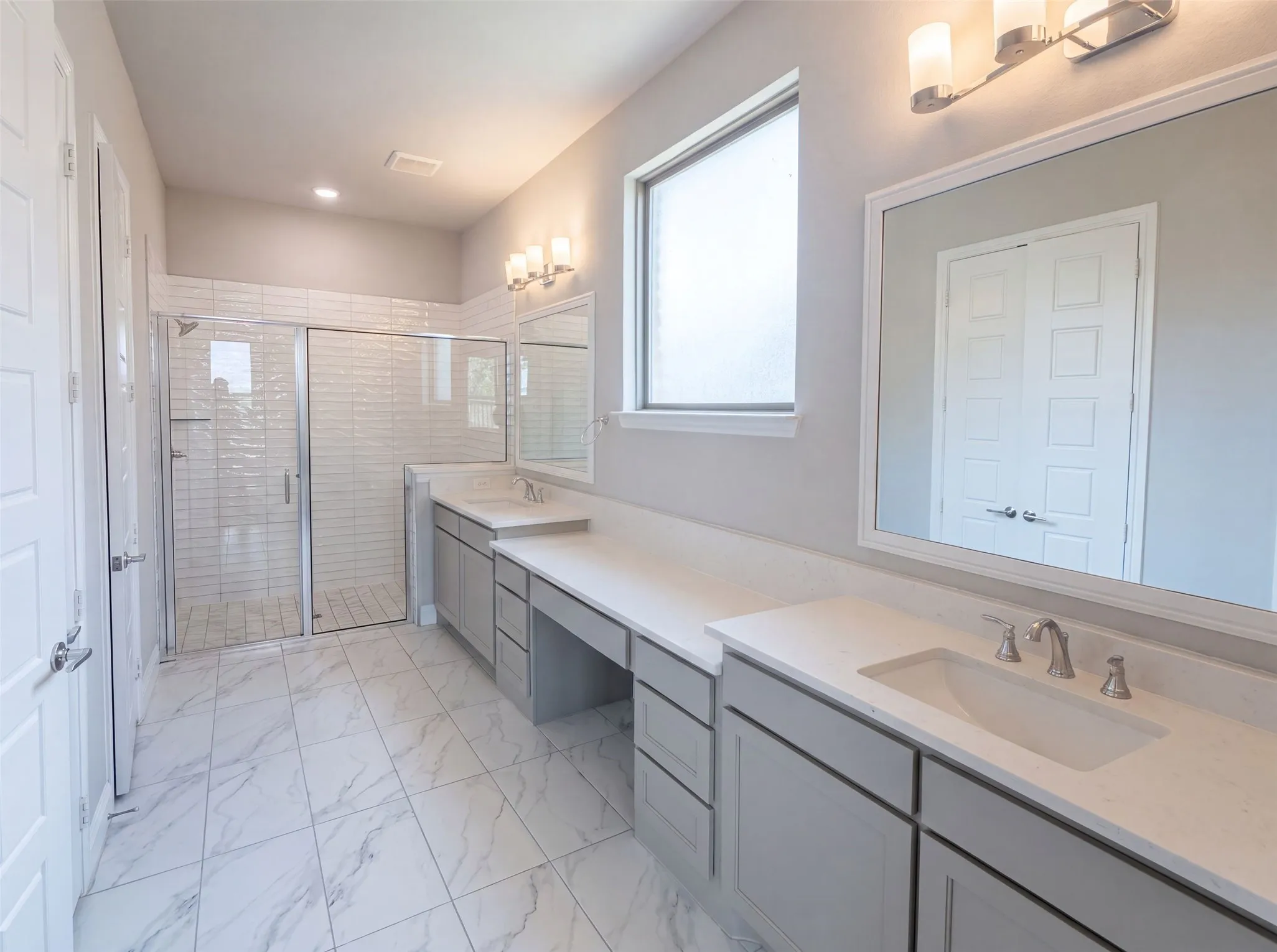 Single Family Residence For Sale in Collin County , 7592 Sanctuary Drive, Frisco, Texas 75033, 4 Bedroom, 4 Bathroom, 2 Garage spaces, 3,552 Sqft, built in 2021, mls#21333603, Real Estate Agent in Frisco, Homes For Sale in Collin county, Homes For Sale in Frisco, Realtor in Frisco Texas, Real Estate Brokerage Independent Realty Texas, Luminita Cordes Realtor