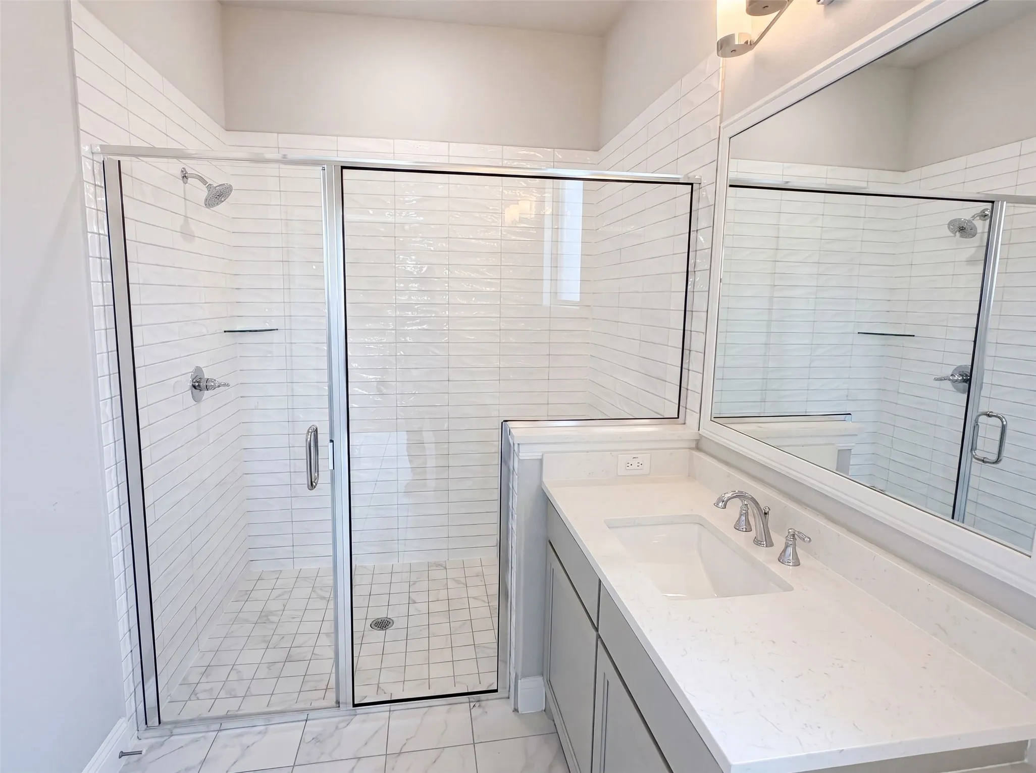 Single Family Residence For Sale in Collin County , 7592 Sanctuary Drive, Frisco, Texas 75033, 4 Bedroom, 4 Bathroom, 2 Garage spaces, 3,552 Sqft, built in 2021, mls#21333603, Real Estate Agent in Frisco, Homes For Sale in Collin county, Homes For Sale in Frisco, Realtor in Frisco Texas, Real Estate Brokerage Independent Realty Texas, Luminita Cordes Realtor