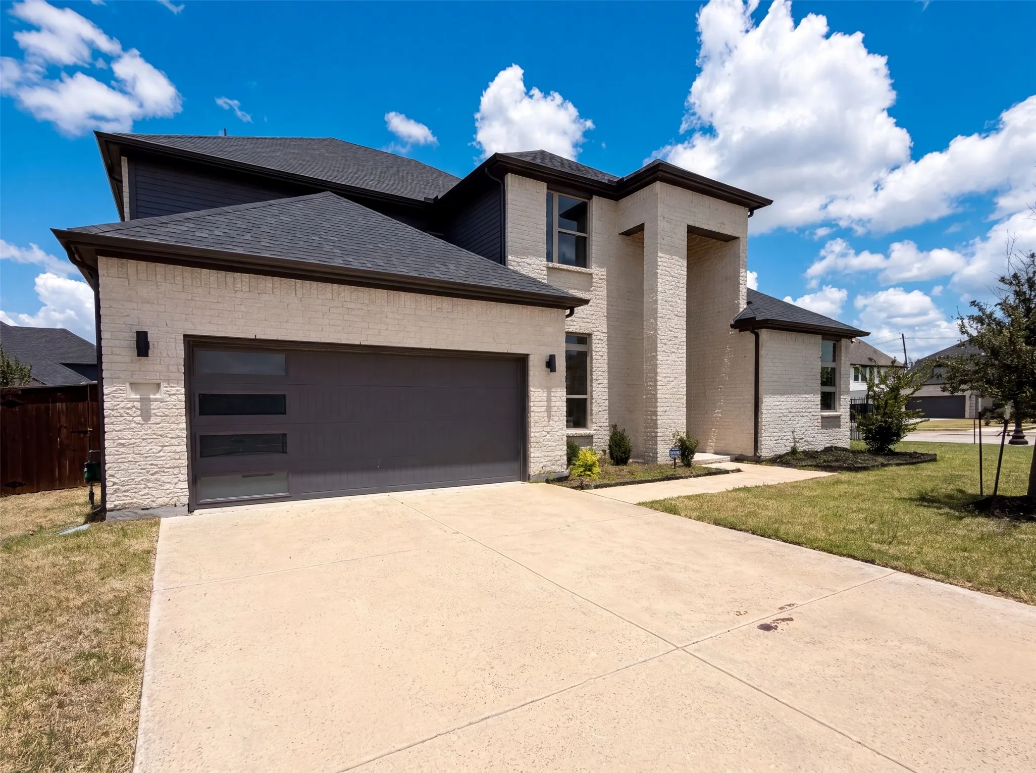 Single Family Residence For Sale in Collin County , 7592 Sanctuary Drive, Frisco, Texas 75033, 4 Bedroom, 4 Bathroom, 2 Garage spaces, 3,552 Sqft, built in 2021, mls#21333603, Real Estate Agent in Frisco, Homes For Sale in Collin county, Homes For Sale in Frisco, Realtor in Frisco Texas, Real Estate Brokerage Independent Realty Texas, Luminita Cordes Realtor