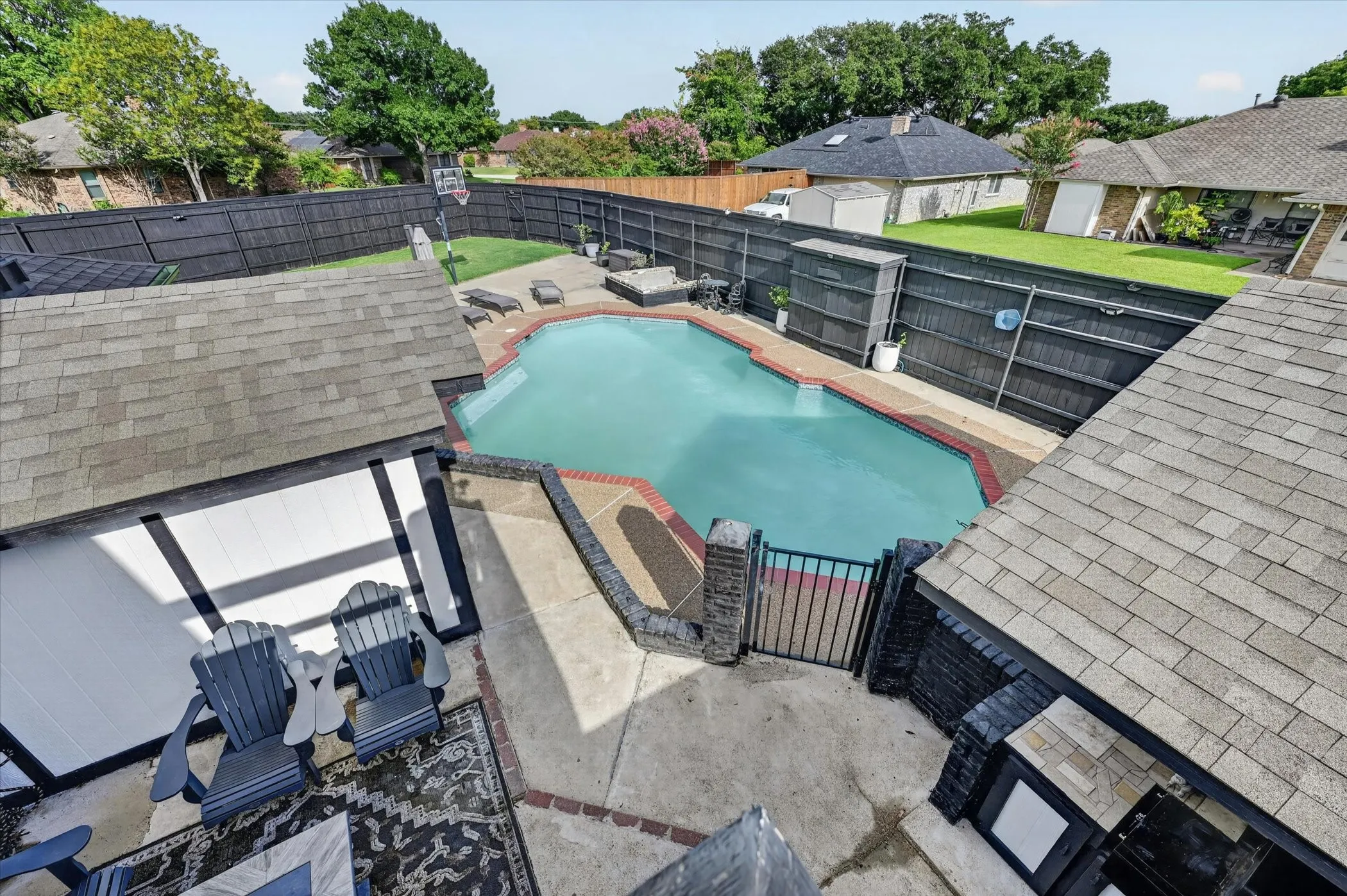 Single Family Residence For Sale in Denton County , 1946 Sussex Drive, Carrollton, Texas 75007, 4 Bedroom, 4 Bathroom, Garage spaces, 3,568 Sqft, built in 1978, mls#21333610, Real Estate Agent in Carrollton, Homes For Sale in Denton county, Homes For Sale in Carrollton, Realtor in Carrollton Texas, Real Estate Brokerage Independent Realty Texas, Luminita Cordes Realtor
