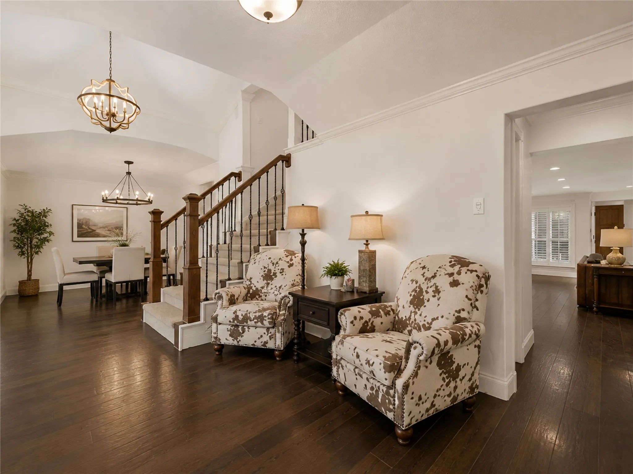 Single Family Residence For Sale in Denton County , 1946 Sussex Drive, Carrollton, Texas 75007, 4 Bedroom, 4 Bathroom, Garage spaces, 3,568 Sqft, built in 1978, mls#21333610, Real Estate Agent in Carrollton, Homes For Sale in Denton county, Homes For Sale in Carrollton, Realtor in Carrollton Texas, Real Estate Brokerage Independent Realty Texas, Luminita Cordes Realtor