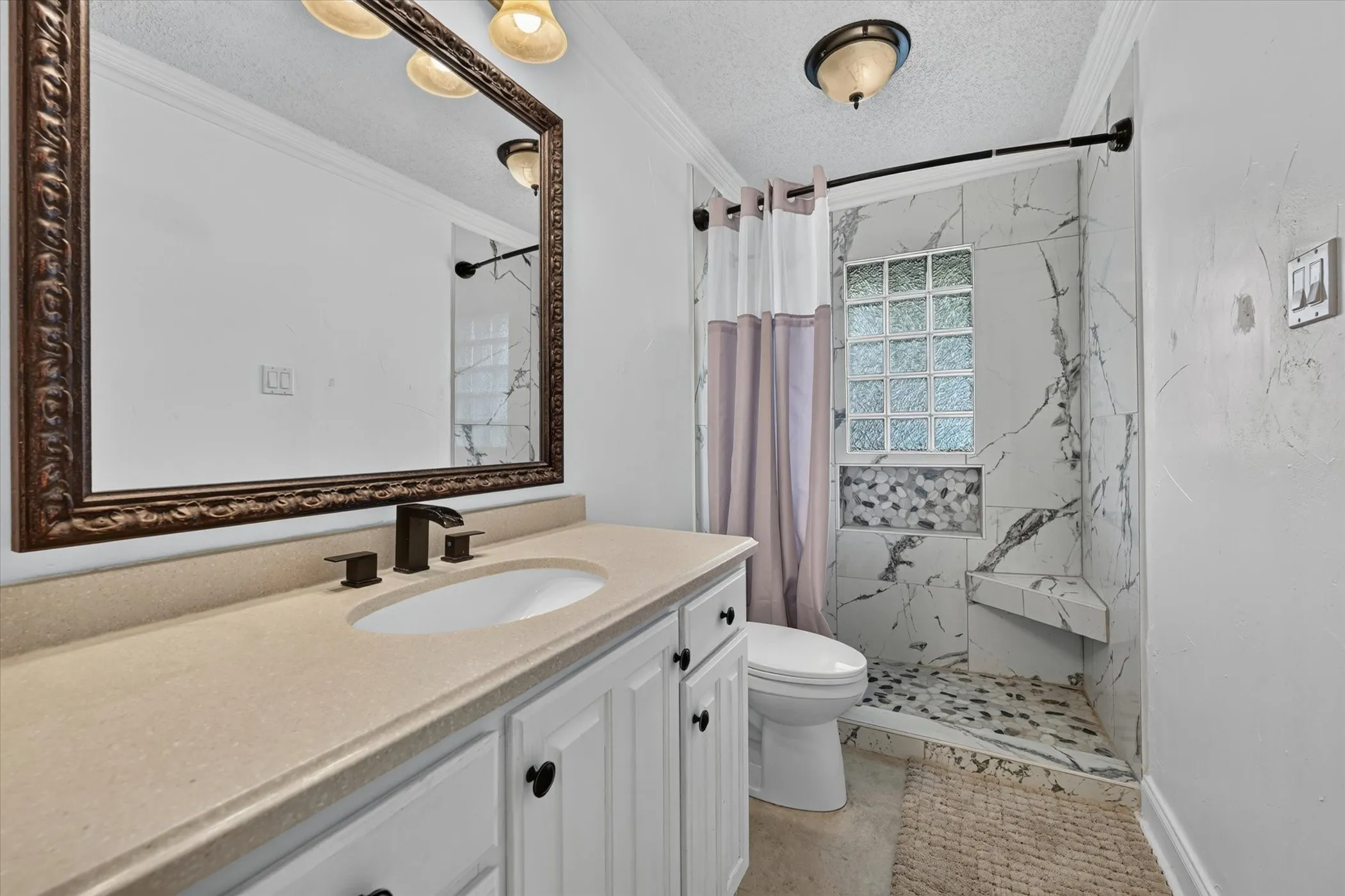 Single Family Residence For Sale in Denton County , 1946 Sussex Drive, Carrollton, Texas 75007, 4 Bedroom, 4 Bathroom, Garage spaces, 3,568 Sqft, built in 1978, mls#21333610, Real Estate Agent in Carrollton, Homes For Sale in Denton county, Homes For Sale in Carrollton, Realtor in Carrollton Texas, Real Estate Brokerage Independent Realty Texas, Luminita Cordes Realtor