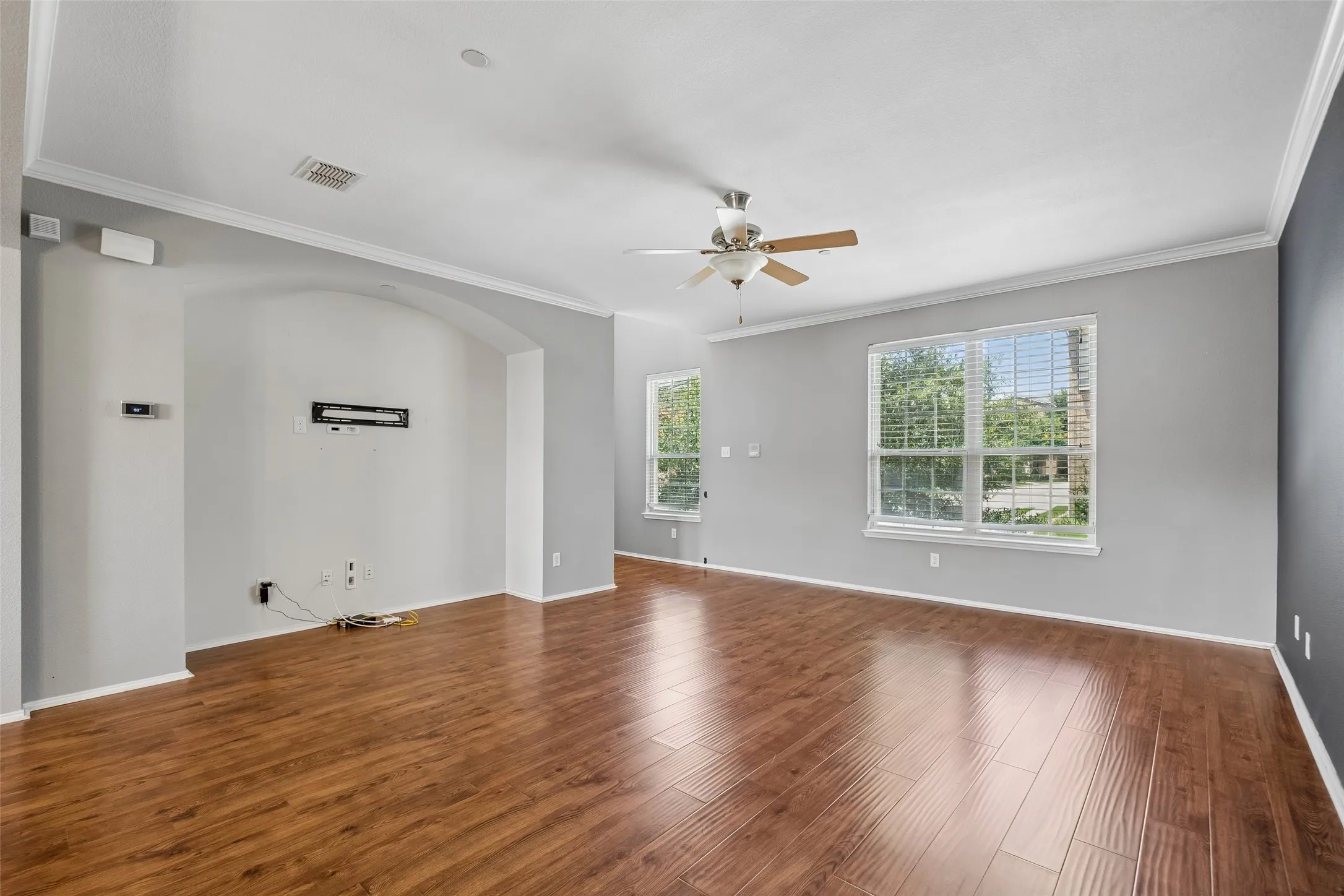 Townhouse For Sale in Dallas County , 2126 Mcparland Court, Carrollton, Texas 75006, 3 Bedroom, 4 Bathroom, 2 Garage spaces, 1,996 Sqft, built in 2008, mls#21333643, Real Estate Agent in Carrollton, Homes For Sale in Dallas county, Homes For Sale in Carrollton, Realtor in Carrollton Texas, Real Estate Brokerage Independent Realty Texas, Luminita Cordes Realtor