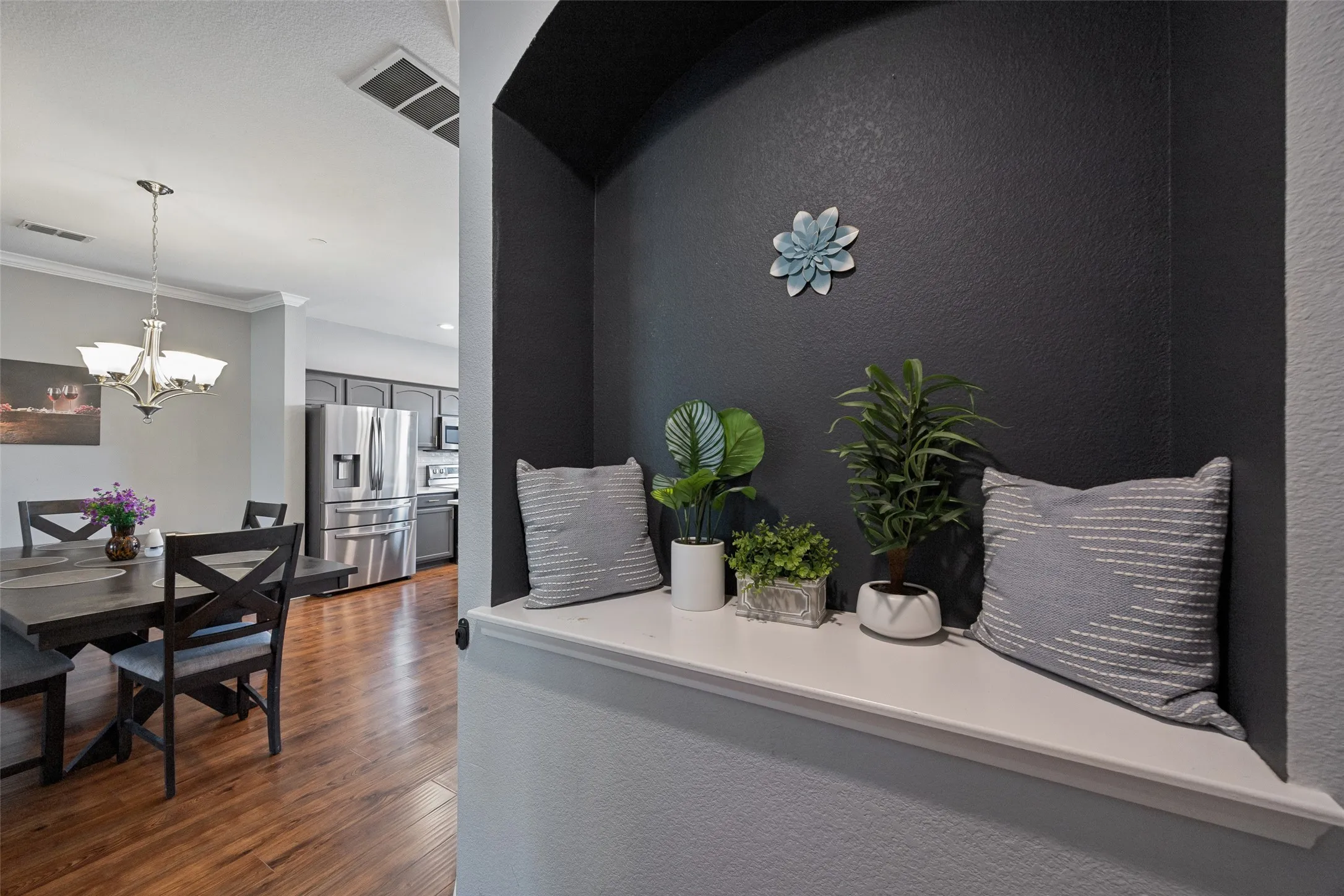 Townhouse For Sale in Dallas County , 2126 Mcparland Court, Carrollton, Texas 75006, 3 Bedroom, 4 Bathroom, 2 Garage spaces, 1,996 Sqft, built in 2008, mls#21333643, Real Estate Agent in Carrollton, Homes For Sale in Dallas county, Homes For Sale in Carrollton, Realtor in Carrollton Texas, Real Estate Brokerage Independent Realty Texas, Luminita Cordes Realtor