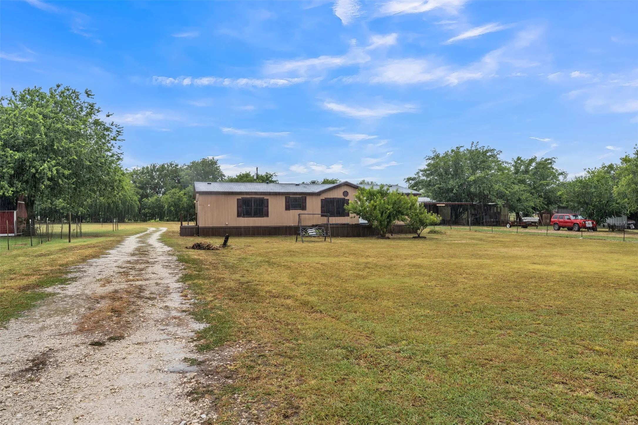 Mobile Home For Sale in Johnson County , 11625 Creekview Road, Crowley, Texas 76036, 3 Bedroom, 2 Bathroom, Garage spaces, 1,624 Sqft, built in 2000, mls#21333402, Real Estate Agent in Crowley, Homes For Sale in Johnson county, Homes For Sale in Crowley, Realtor in Crowley Texas, Real Estate Brokerage Independent Realty Texas, Luminita Cordes Realtor