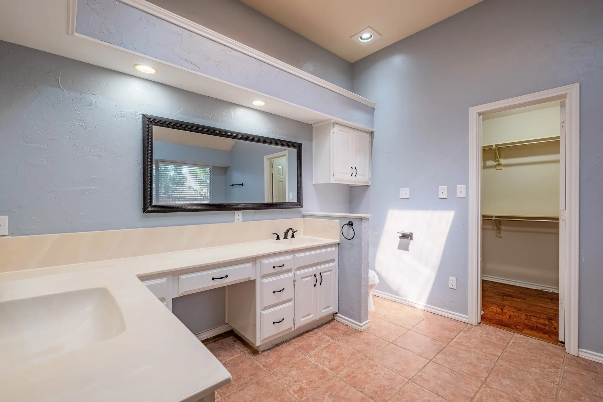 Single Family Residence For Sale in Denton County , 1502 Mission Hills Lane, Corinth, Texas 76210, 3 Bedroom, 3 Bathroom, 2 Garage spaces, 2,222 Sqft, built in 1987, mls#21333609, Real Estate Agent in Corinth, Homes For Sale in Denton county, Homes For Sale in Corinth, Realtor in Corinth Texas, Real Estate Brokerage Independent Realty Texas, Luminita Cordes Realtor