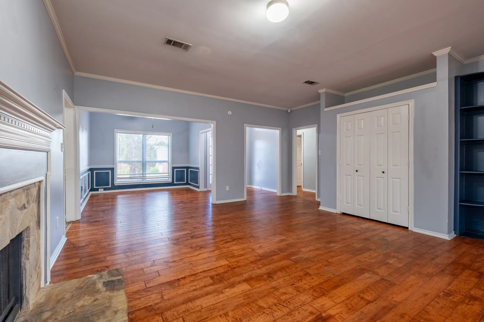 Single Family Residence For Sale in Denton County , 1502 Mission Hills Lane, Corinth, Texas 76210, 3 Bedroom, 3 Bathroom, 2 Garage spaces, 2,222 Sqft, built in 1987, mls#21333609, Real Estate Agent in Corinth, Homes For Sale in Denton county, Homes For Sale in Corinth, Realtor in Corinth Texas, Real Estate Brokerage Independent Realty Texas, Luminita Cordes Realtor