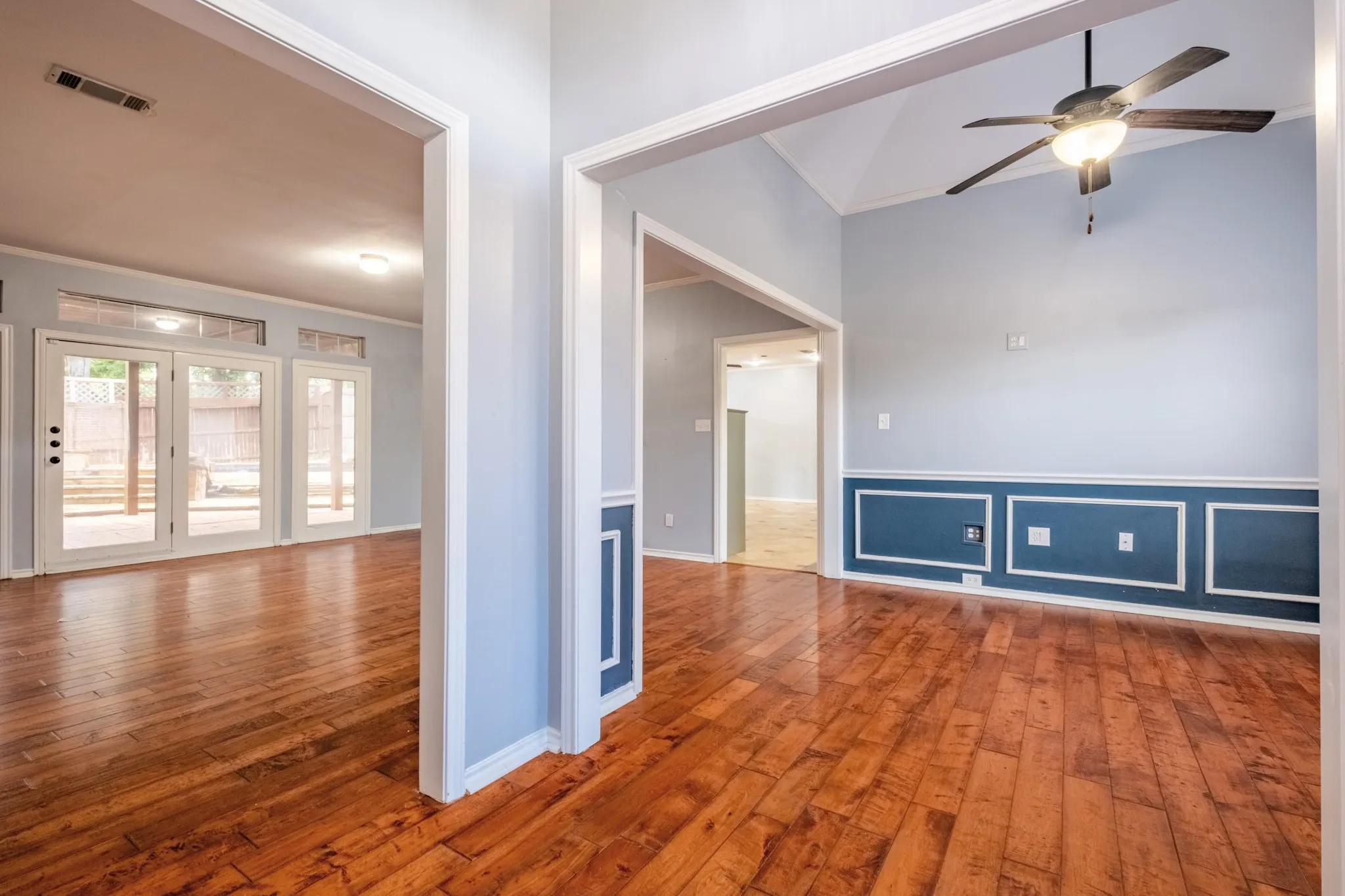Single Family Residence For Sale in Denton County , 1502 Mission Hills Lane, Corinth, Texas 76210, 3 Bedroom, 3 Bathroom, 2 Garage spaces, 2,222 Sqft, built in 1987, mls#21333609, Real Estate Agent in Corinth, Homes For Sale in Denton county, Homes For Sale in Corinth, Realtor in Corinth Texas, Real Estate Brokerage Independent Realty Texas, Luminita Cordes Realtor