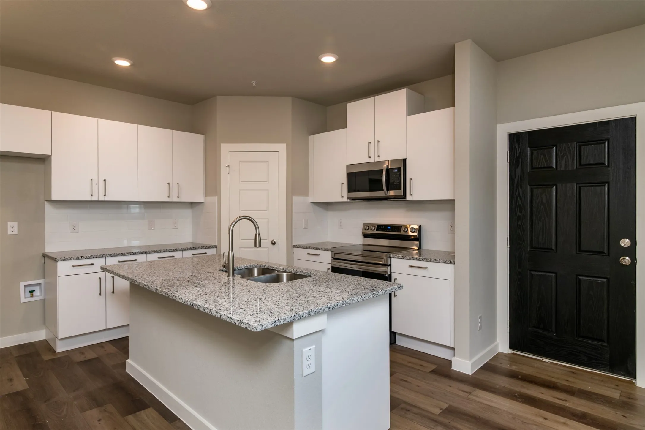 Apartment For Rent in Ellis County , 729 Harvest Moon Drive, Venus, Texas 76084, 2 Bedroom, 2 Bathroom, 1 Garage spaces, 1,134 Sqft, built in 2022, mls#21333648, Real Estate Agent in Venus, Homes For Rent in Ellis county, Homes For Rent in Venus, Realtor in Venus Texas, Real Estate Brokerage Independent Realty Texas, Luminita Cordes Realtor