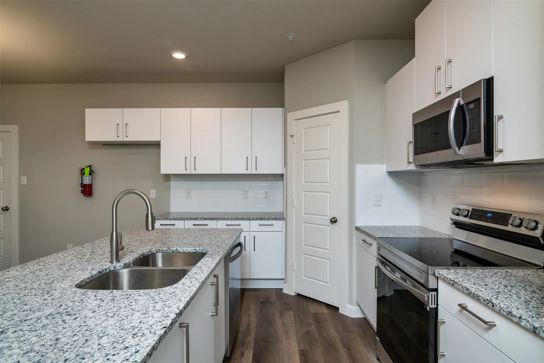 Apartment For Rent in Ellis County , 729 Harvest Moon Drive, Venus, Texas 76084, 2 Bedroom, 2 Bathroom, 1 Garage spaces, 1,134 Sqft, built in 2022, mls#21333648, Real Estate Agent in Venus, Homes For Rent in Ellis county, Homes For Rent in Venus, Realtor in Venus Texas, Real Estate Brokerage Independent Realty Texas, Luminita Cordes Realtor
