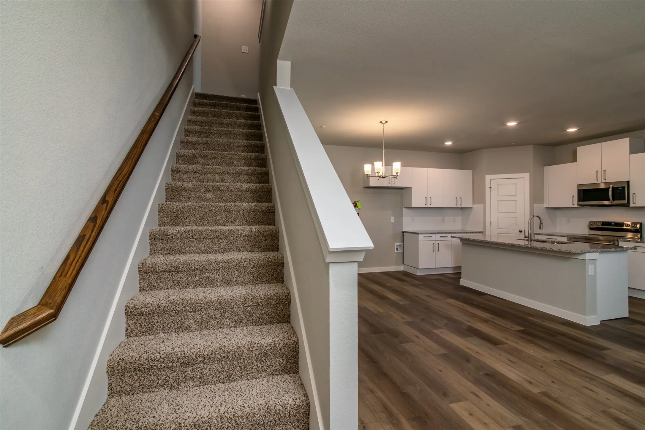 Apartment For Rent in Ellis County , 729 Harvest Moon Drive, Venus, Texas 76084, 2 Bedroom, 2 Bathroom, 1 Garage spaces, 1,134 Sqft, built in 2022, mls#21333648, Real Estate Agent in Venus, Homes For Rent in Ellis county, Homes For Rent in Venus, Realtor in Venus Texas, Real Estate Brokerage Independent Realty Texas, Luminita Cordes Realtor