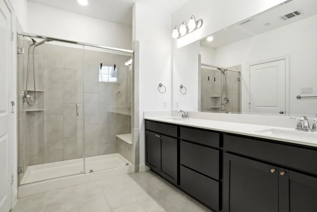 Townhouse For Sale in Dallas County , 7822 Bayside Drive, Rowlett, Texas 75088, 3 Bedroom, 4 Bathroom, 2 Garage spaces, 2,223 Sqft, built in 2022, mls#21333427, Real Estate Agent in Rowlett, Homes For Sale in Dallas county, Homes For Sale in Rowlett, Realtor in Rowlett Texas, Real Estate Brokerage Independent Realty Texas, Luminita Cordes Realtor