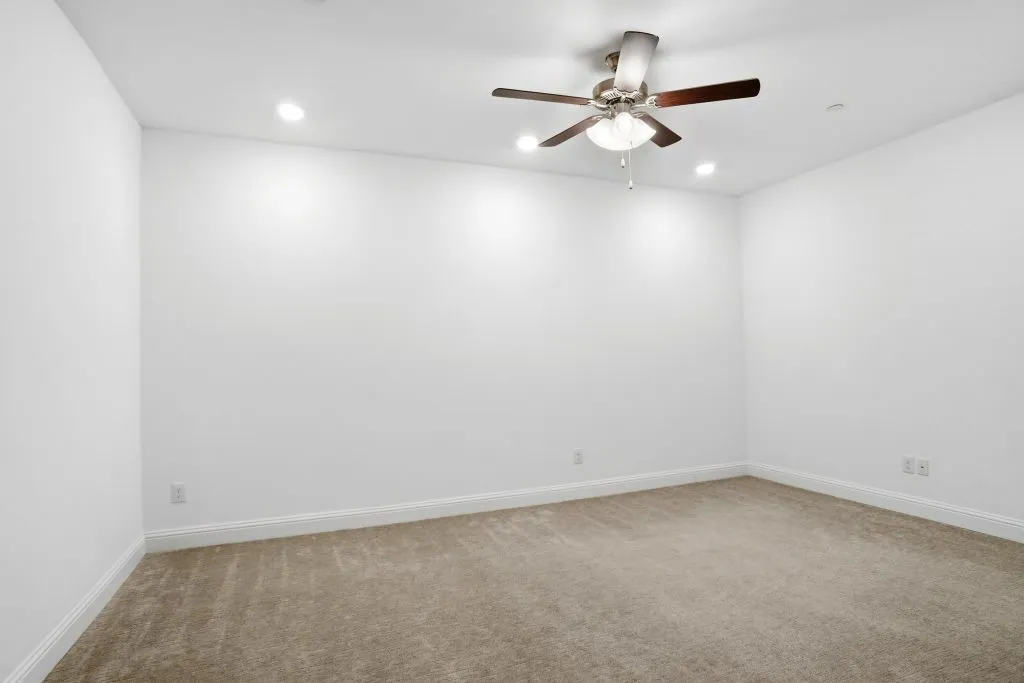 Townhouse For Sale in Dallas County , 7822 Bayside Drive, Rowlett, Texas 75088, 3 Bedroom, 4 Bathroom, 2 Garage spaces, 2,223 Sqft, built in 2022, mls#21333427, Real Estate Agent in Rowlett, Homes For Sale in Dallas county, Homes For Sale in Rowlett, Realtor in Rowlett Texas, Real Estate Brokerage Independent Realty Texas, Luminita Cordes Realtor