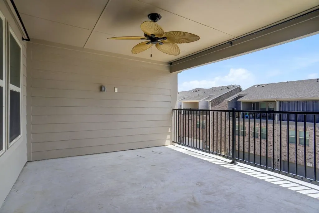 Townhouse For Sale in Dallas County , 7822 Bayside Drive, Rowlett, Texas 75088, 3 Bedroom, 4 Bathroom, 2 Garage spaces, 2,223 Sqft, built in 2022, mls#21333427, Real Estate Agent in Rowlett, Homes For Sale in Dallas county, Homes For Sale in Rowlett, Realtor in Rowlett Texas, Real Estate Brokerage Independent Realty Texas, Luminita Cordes Realtor