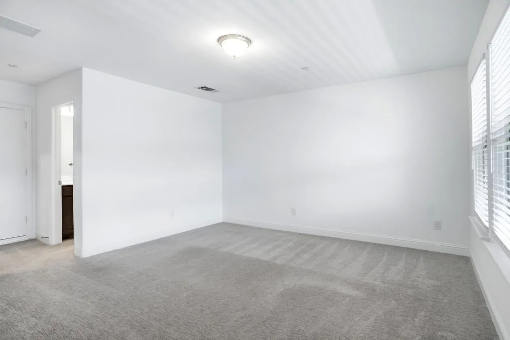Townhouse For Sale in Dallas County , 7822 Bayside Drive, Rowlett, Texas 75088, 3 Bedroom, 4 Bathroom, 2 Garage spaces, 2,223 Sqft, built in 2022, mls#21333427, Real Estate Agent in Rowlett, Homes For Sale in Dallas county, Homes For Sale in Rowlett, Realtor in Rowlett Texas, Real Estate Brokerage Independent Realty Texas, Luminita Cordes Realtor