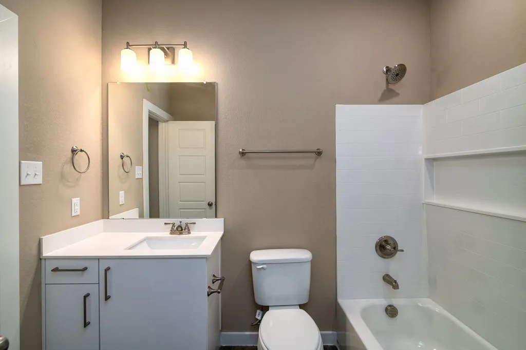 Apartment For Rent in Ellis County , 605 Harvest Moon Drive, Venus, Texas 76084, 2 Bedroom, 2 Bathroom, 1 Garage spaces, 1,134 Sqft, built in 2022, mls#21333664, Real Estate Agent in Venus, Homes For Rent in Ellis county, Homes For Rent in Venus, Realtor in Venus Texas, Real Estate Brokerage Independent Realty Texas, Luminita Cordes Realtor