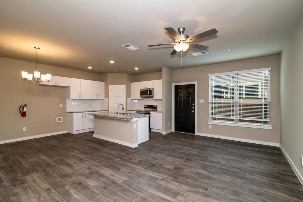 Apartment For Rent in Ellis County , 605 Harvest Moon Drive, Venus, Texas 76084, 2 Bedroom, 2 Bathroom, 1 Garage spaces, 1,134 Sqft, built in 2022, mls#21333664, Real Estate Agent in Venus, Homes For Rent in Ellis county, Homes For Rent in Venus, Realtor in Venus Texas, Real Estate Brokerage Independent Realty Texas, Luminita Cordes Realtor